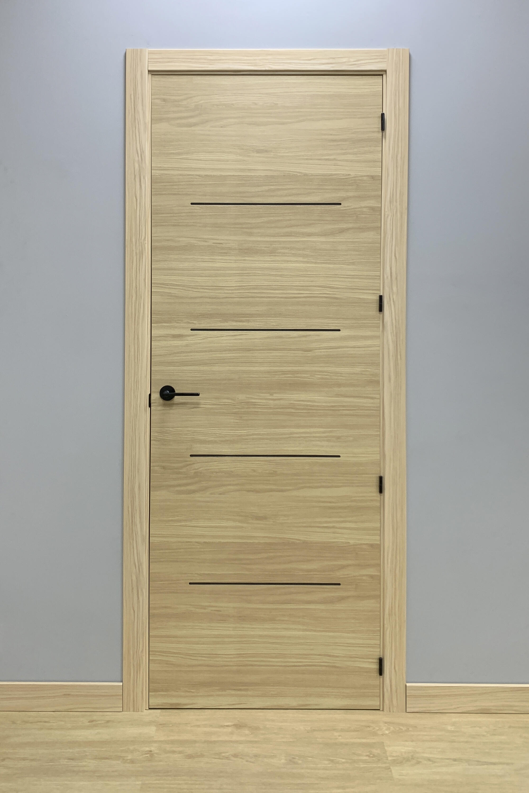 Pack puerta interior maciza SAHARA ROBLE 82,5 cm IZQUIERDA + molduras + manivela - 5