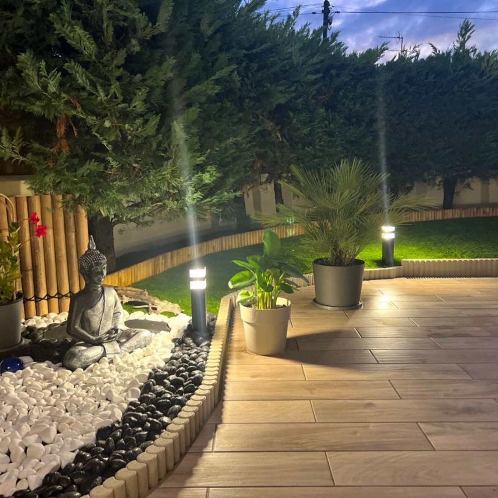 Borne extérieure LED, 1000 lumens Pyramide noir LUMIHOME - 2