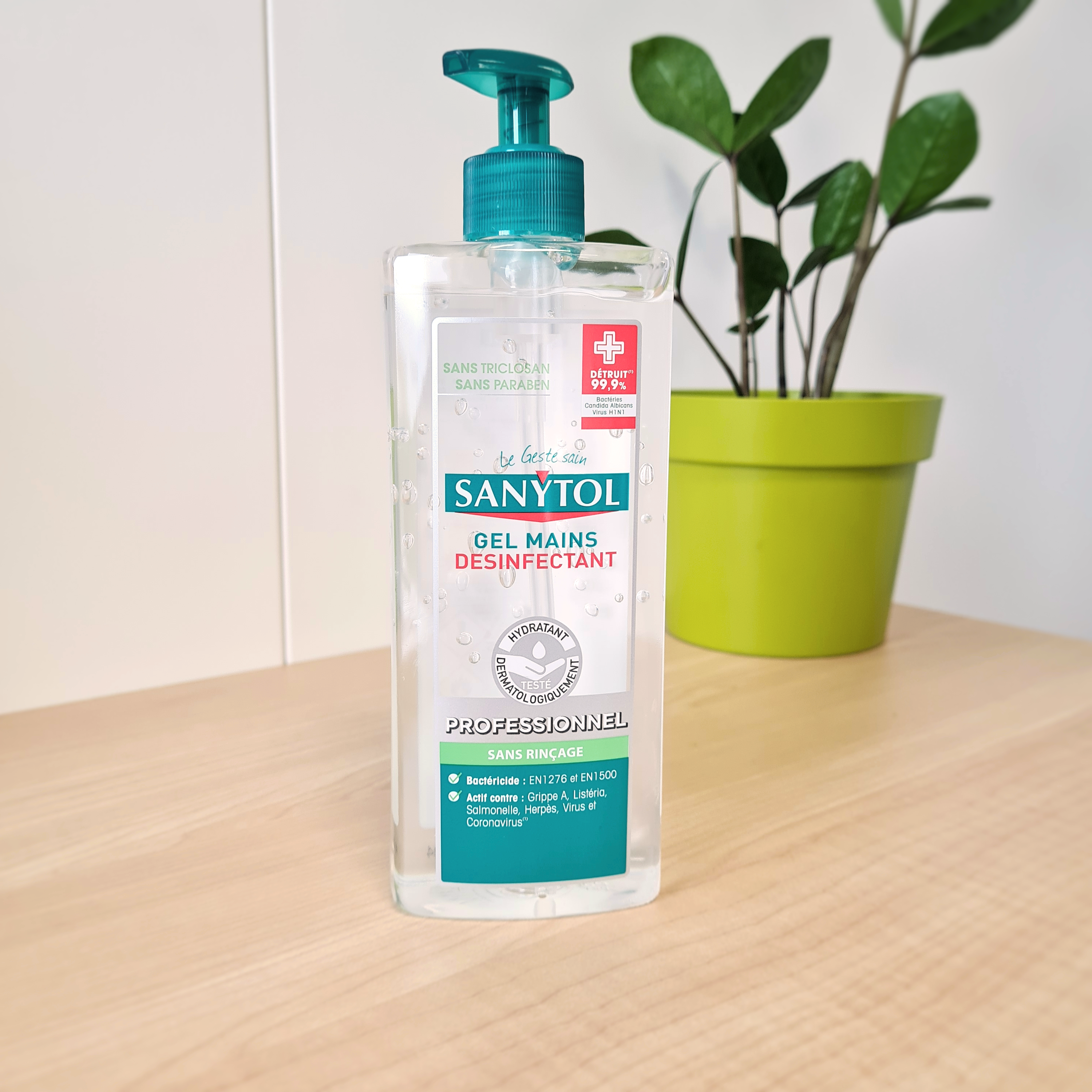 Désinfectant gel SANYTOL Mains 0.5L - 2