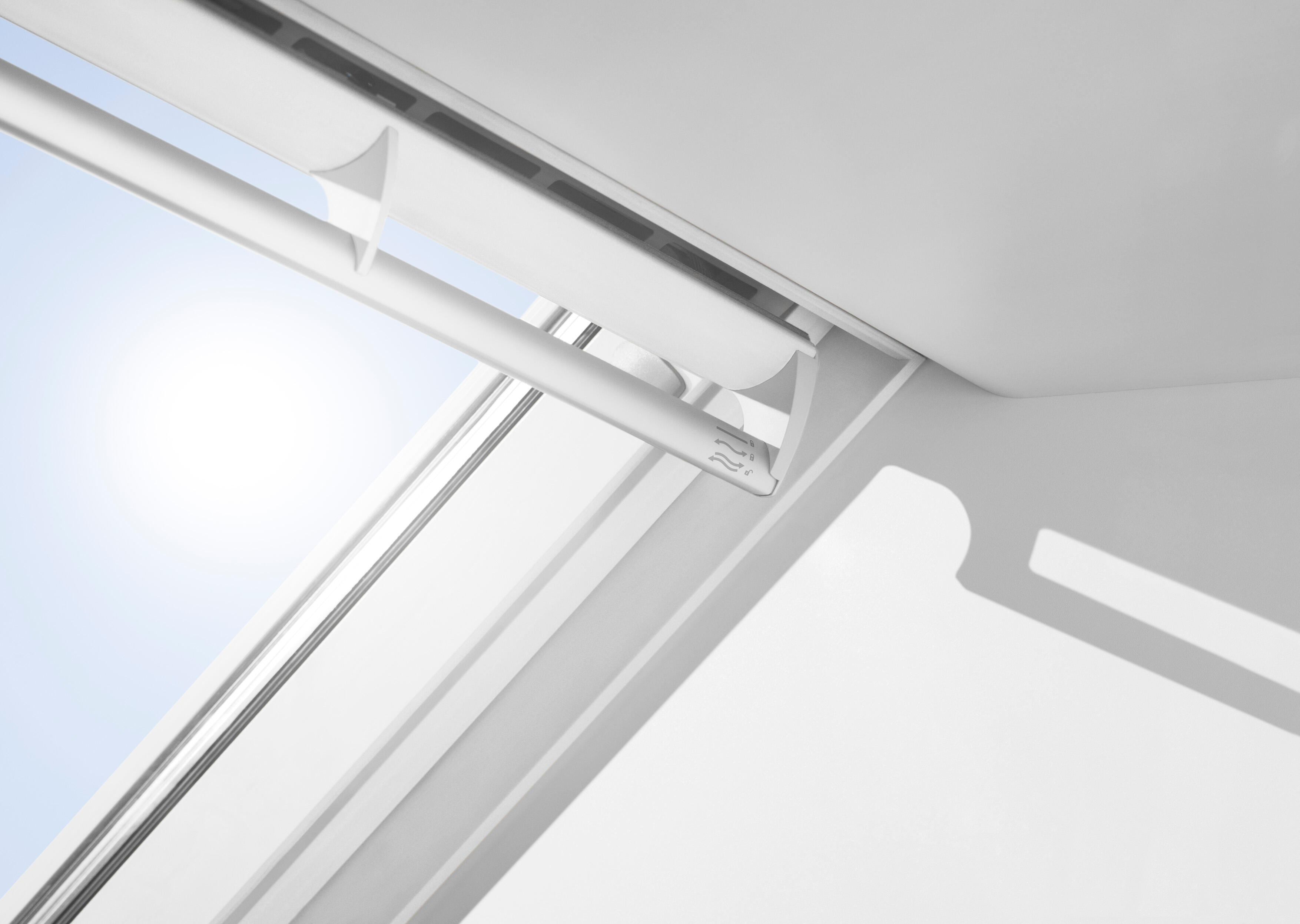 Janela de sótão manual VELUX BASCULANTE GGL MK04 2076 78X98CM - 8