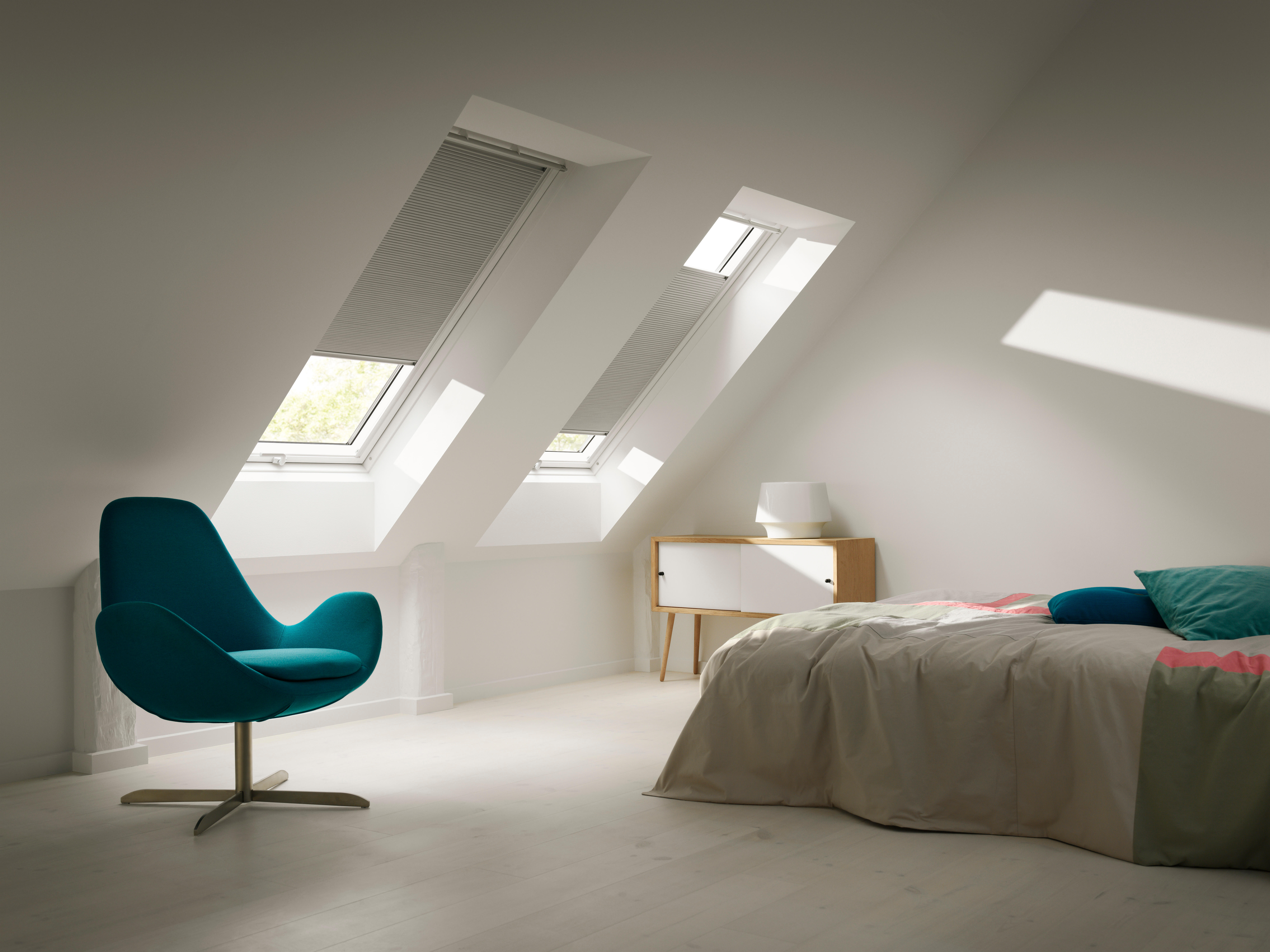 Janela de sótão manual VELUX BASCULANTE GGL MK04 2076 78X98CM - 9