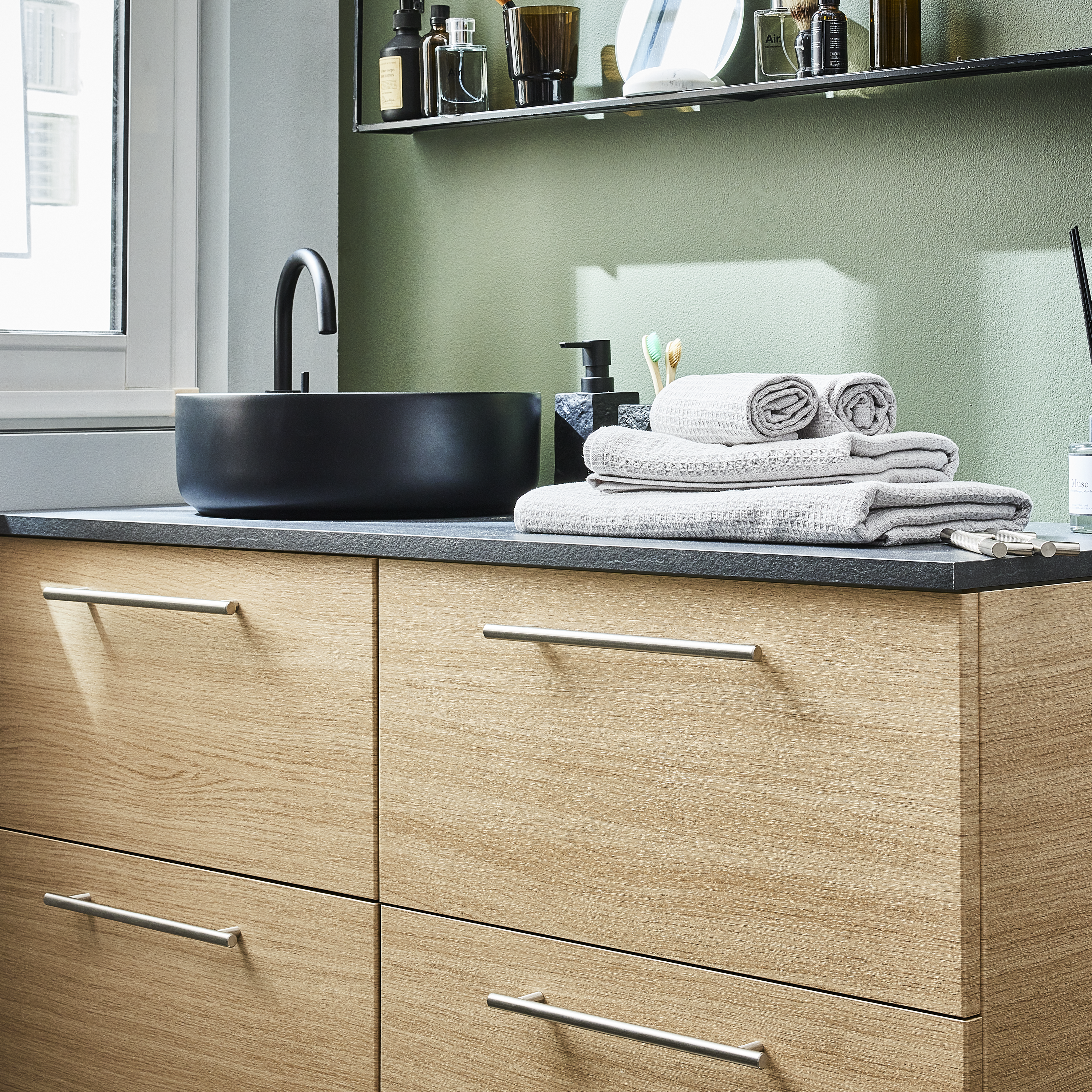 Maniglia per mobili INSPIRE SARA in inox nichel spazzolato lucido interasse 224 mm - 4