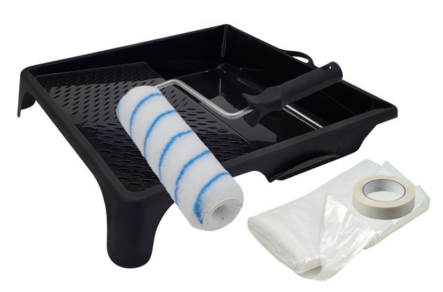 Kit para pintar paredes y techos compuesto de bandeja 32x35 cm + rodillo 22 cm poliamida con mango polipropileno + plástico cubre todo 4 x5 m + cinta pintor 18mm x 35 m NESPOLI 