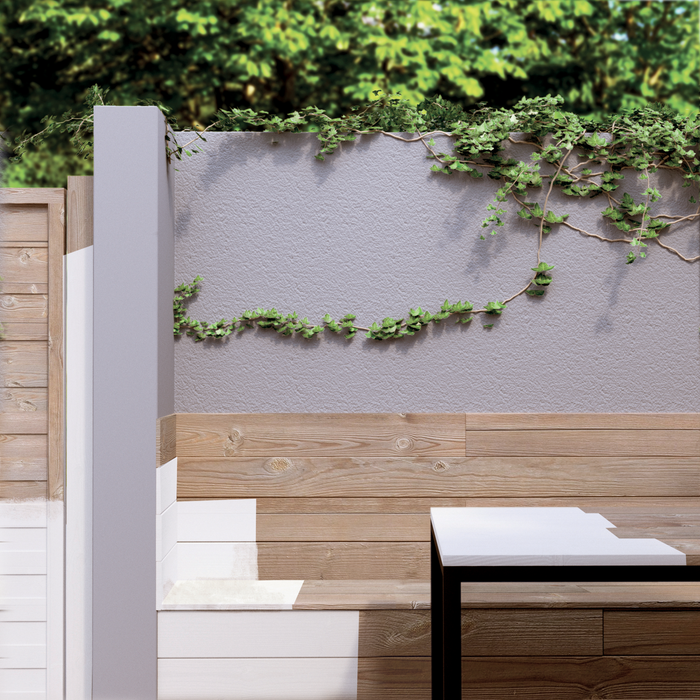 biała farba na drewnie na zewnątrz