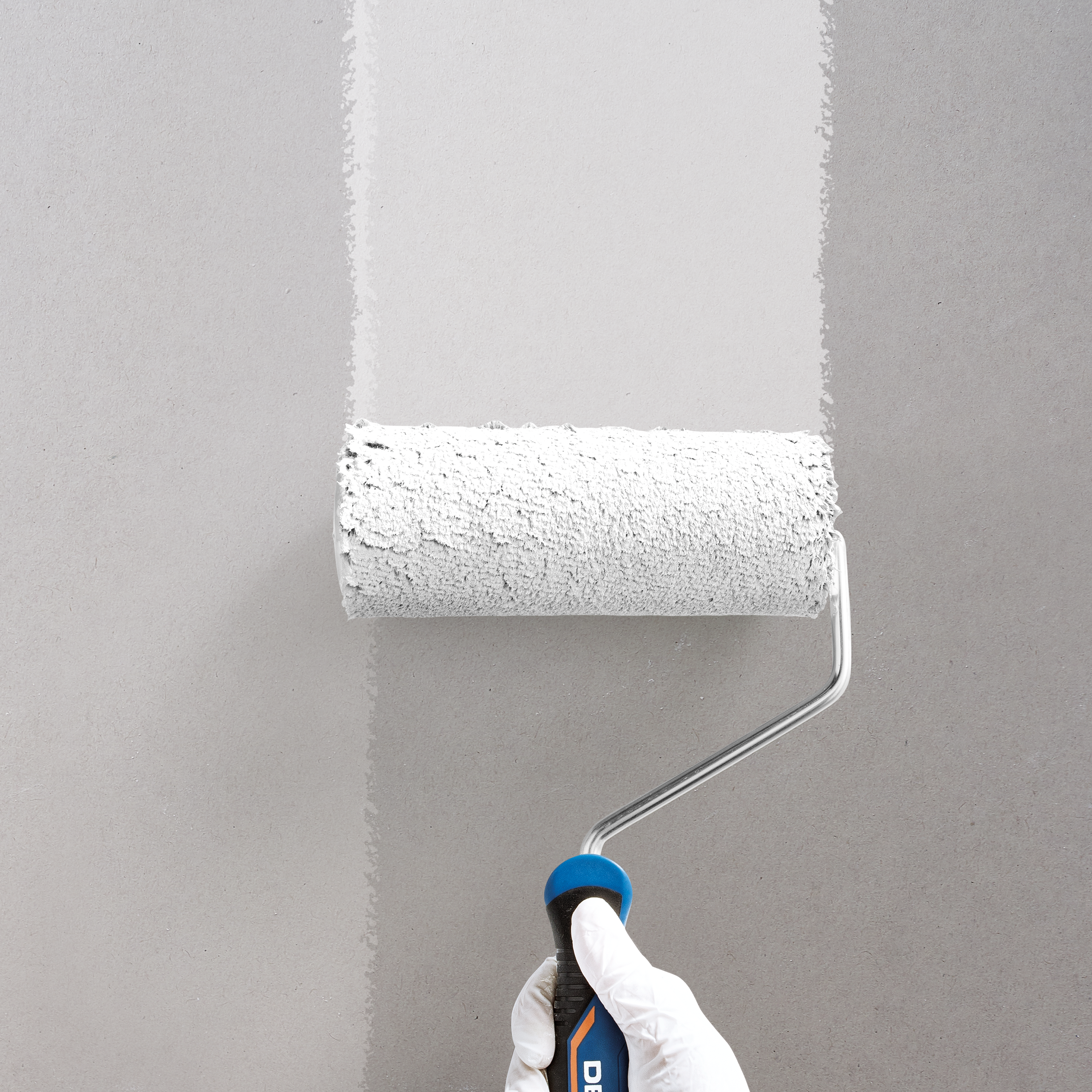 przygotowanie ścian malowanie farbą nakładanie podkładu  - 4