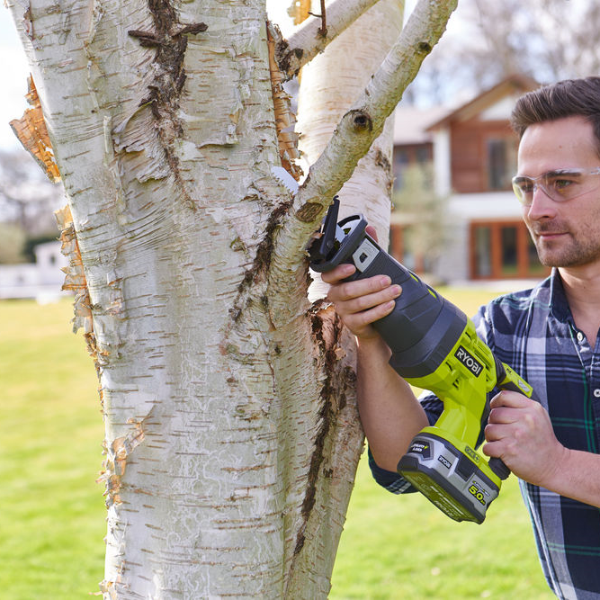 Scie sabre sans fil RYOBI R18RS-0 0 batteries - 2