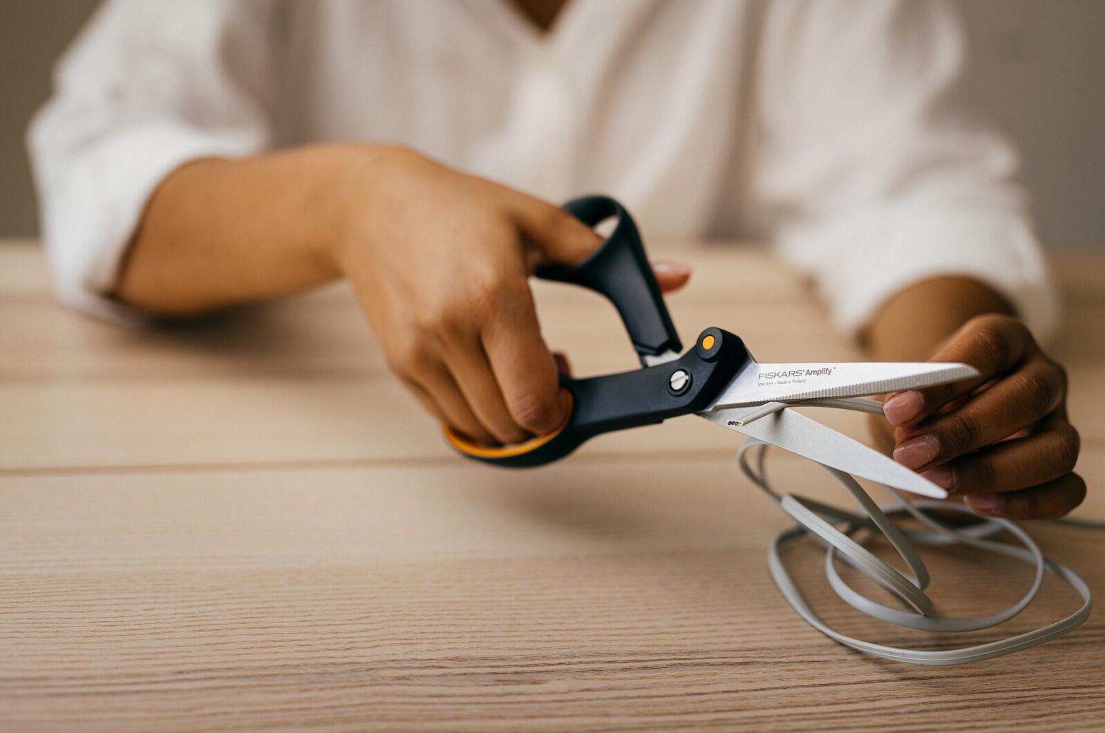 Ciseaux de précision FISKARS ServoCut™, 21 cm - 2