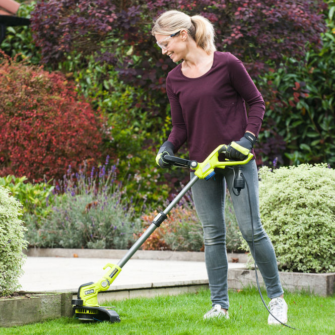 Aparador elétrico RYOBI  600 W - 16