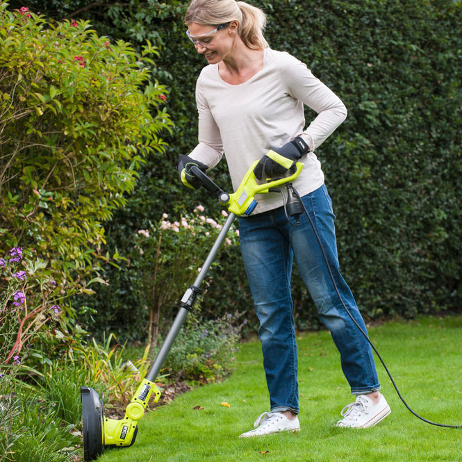 Aparador elétrico RYOBI  600 W - 14