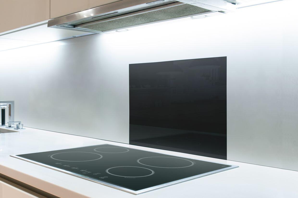 Pannello Paraspruzzi In Vetro Temperato Per Cucina 60x60 Cm - Bolle Su Sfondo Nero - Facile Da Pulire, Va Art