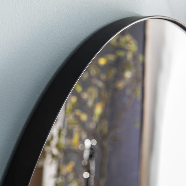 Espejo enmarcado ovalado Oblong negro INSPIRE 120 x 60 cm