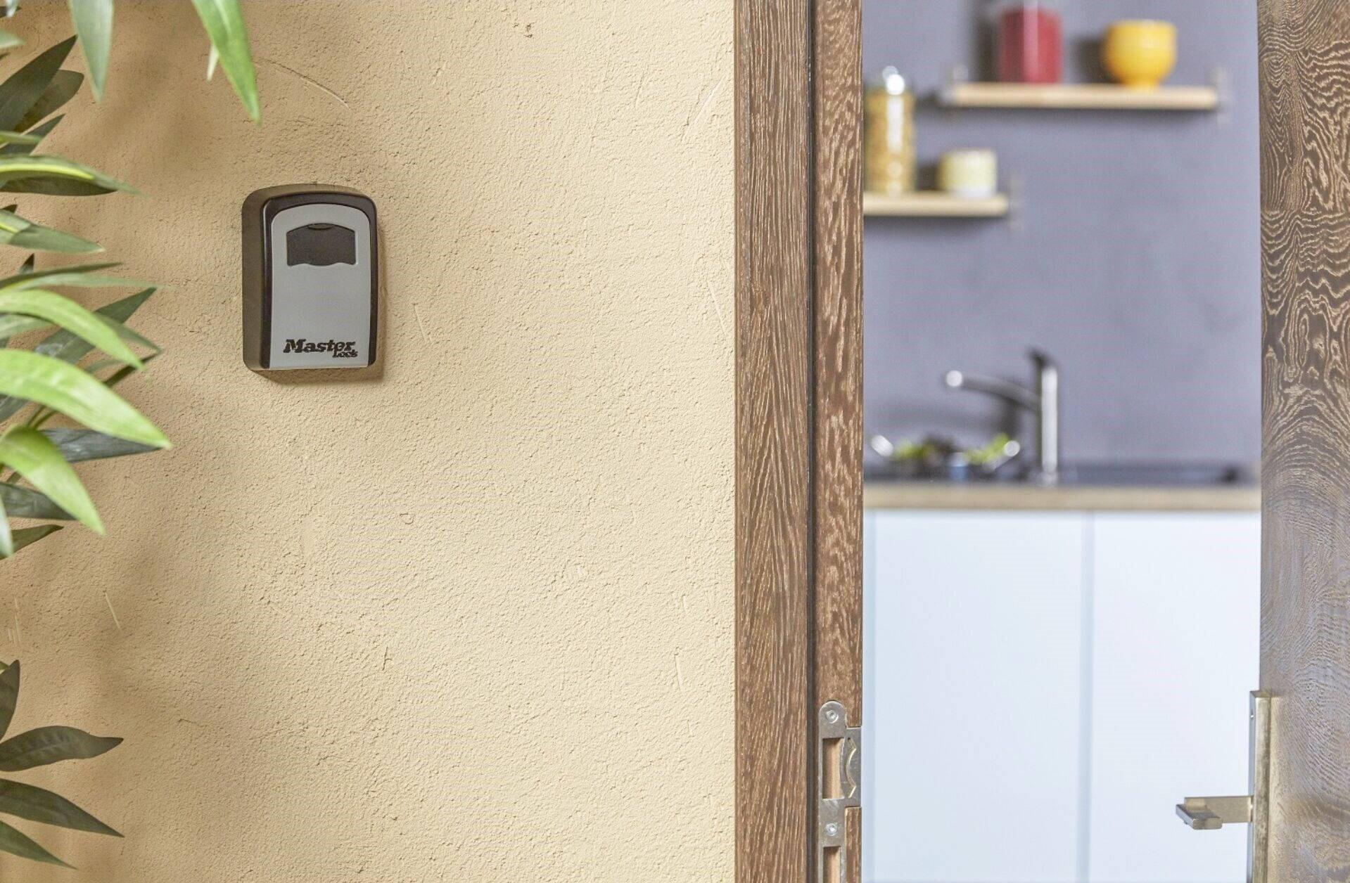 Chaveiro com combinação MASTER LOCK 5401EURD 83X118X34MM - 5