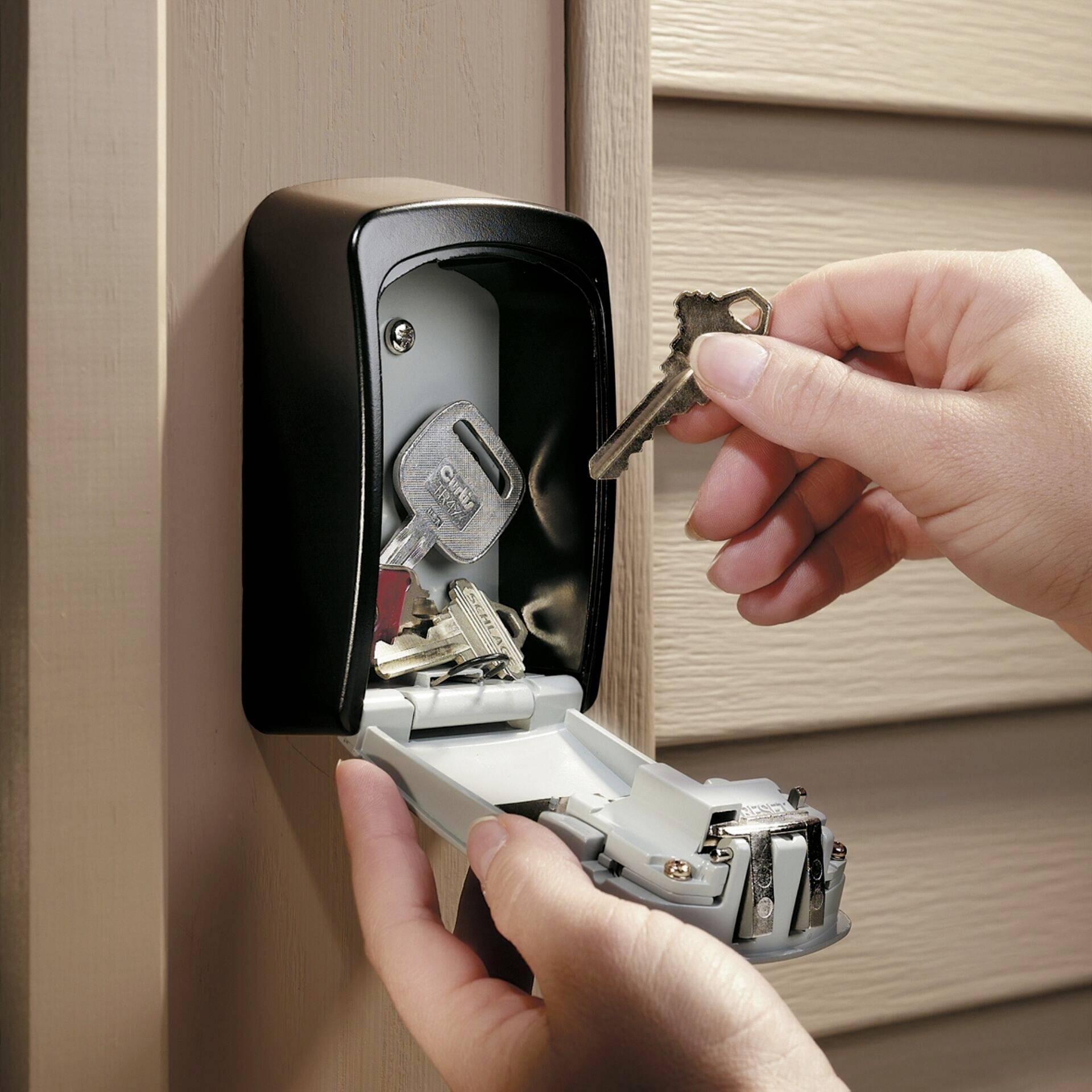 Chaveiro com combinação MASTER LOCK 5401EURD 83X118X34MM - 4