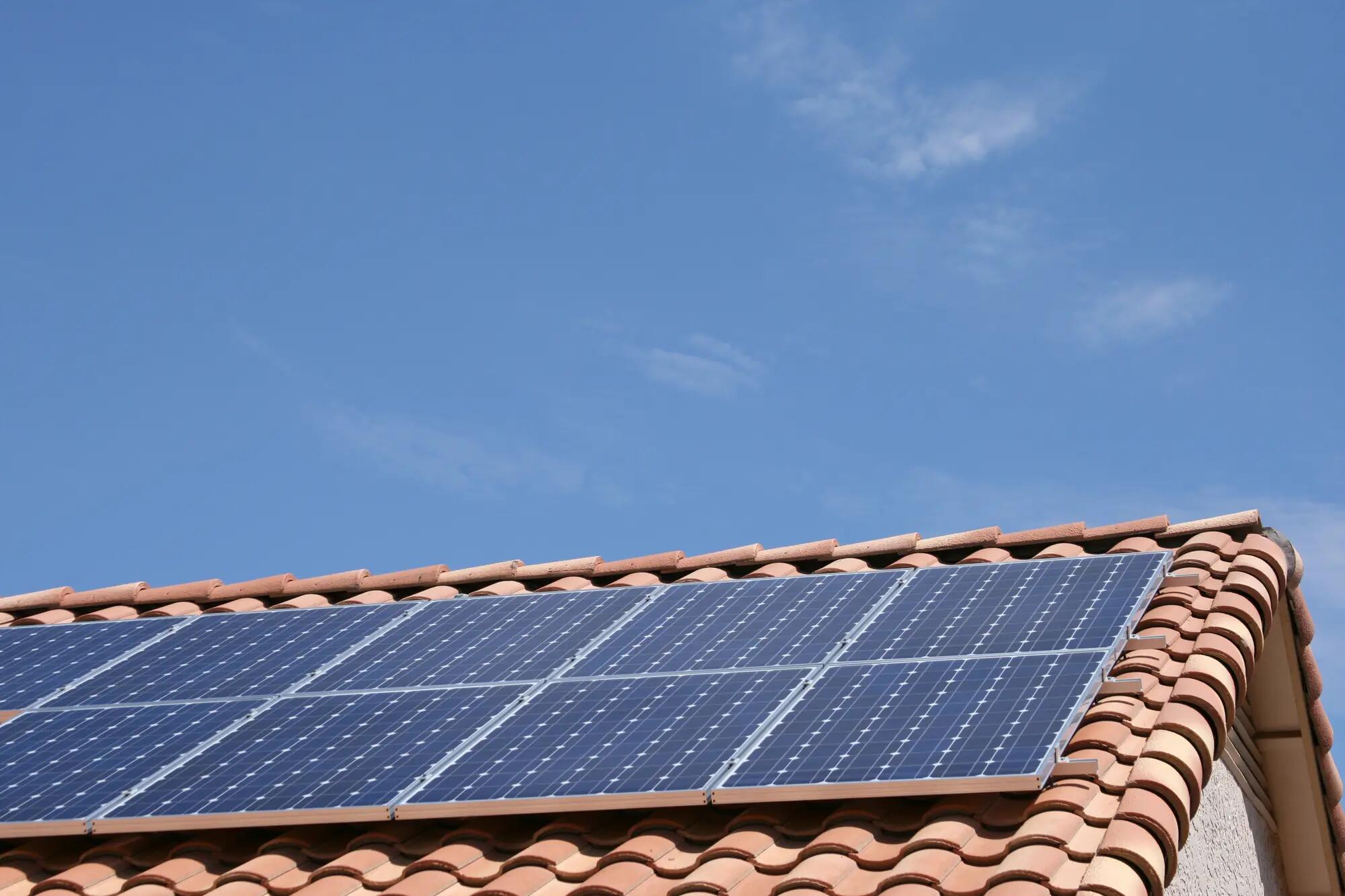 Panneaux solaires photovoltaïques : Guide d'achat - Conseils