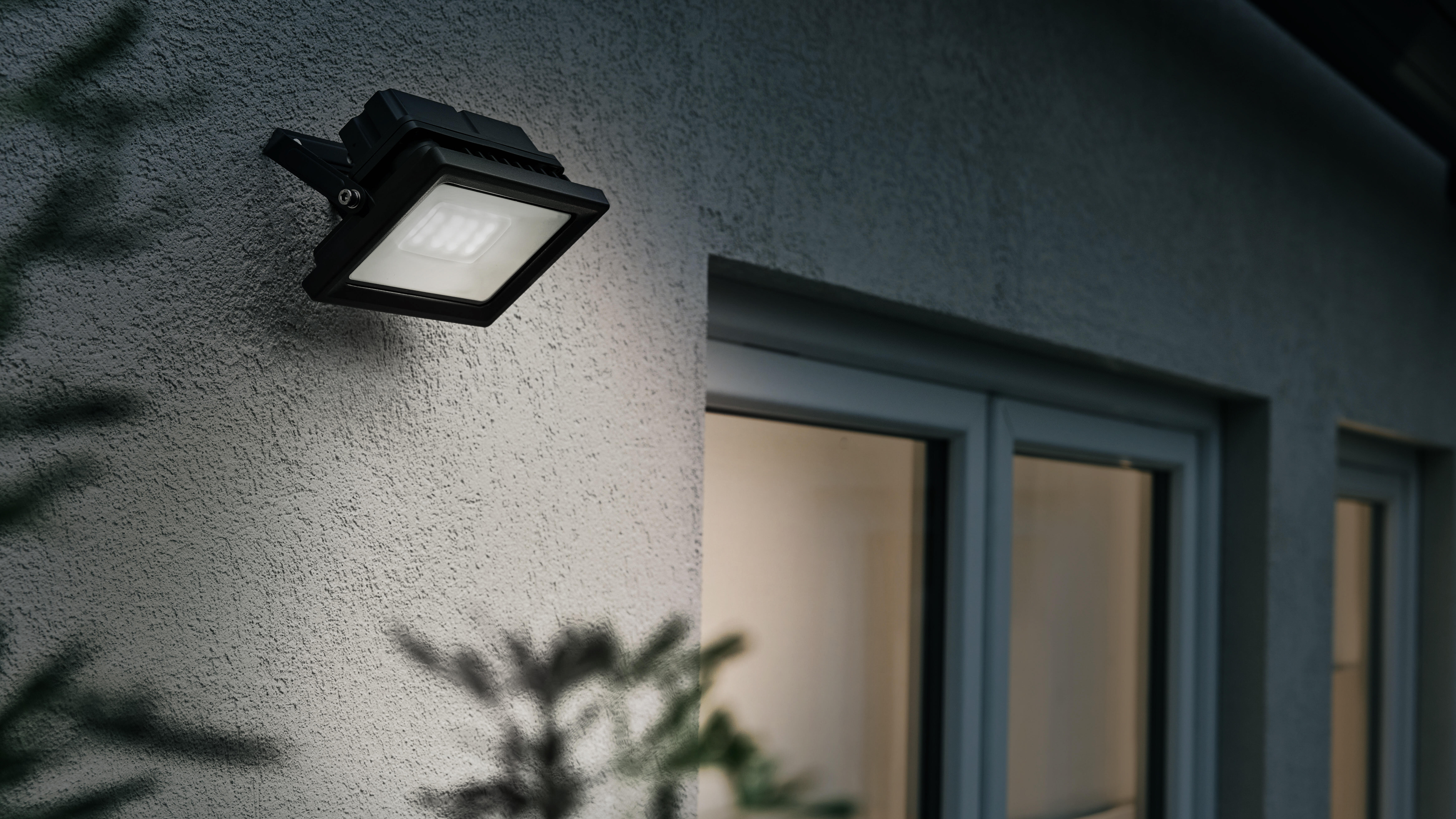 Naświetlacz zewnętrzny Enki z czujnikiem IP65 LED Inspire - 8