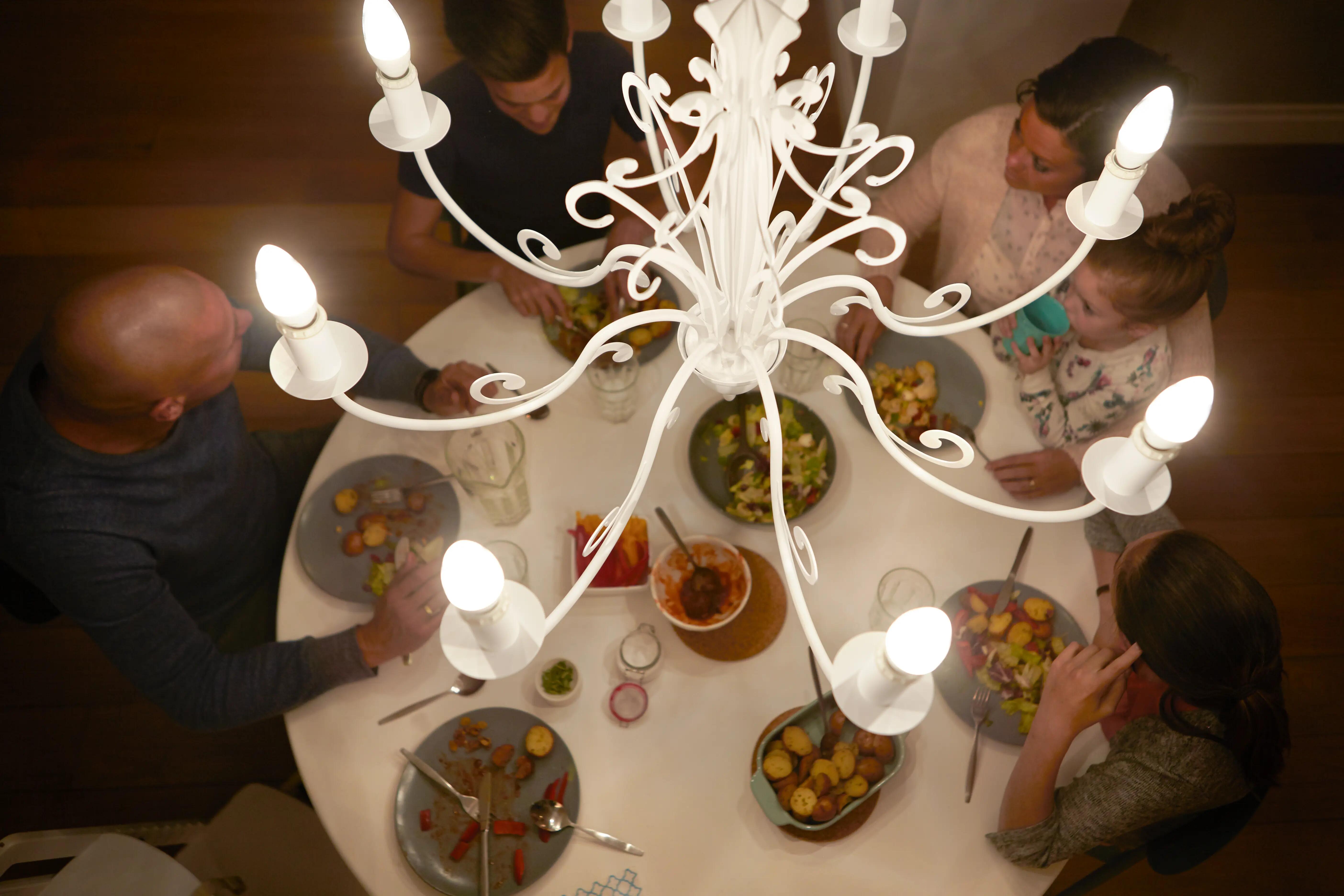 Set da 4 lampadine LED, E14 oliva, opaco, 5.5W = 470 LM (equiv 40 W) classe energetica A, 200°, PHILIPS - 3