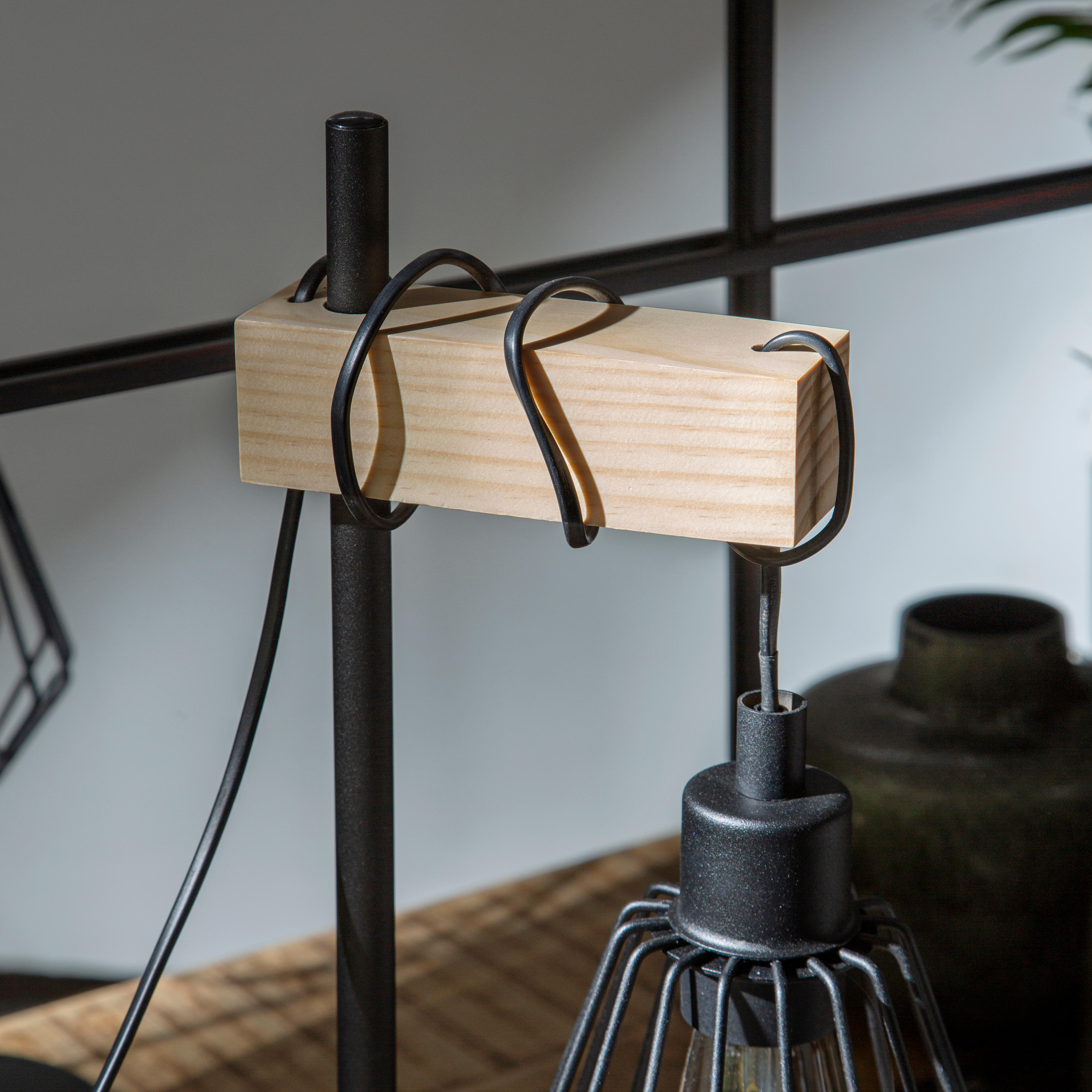 Candeeiro de mesa TABODI E27 METAL MATE PRETO/MADEIRA NATURAL - 46