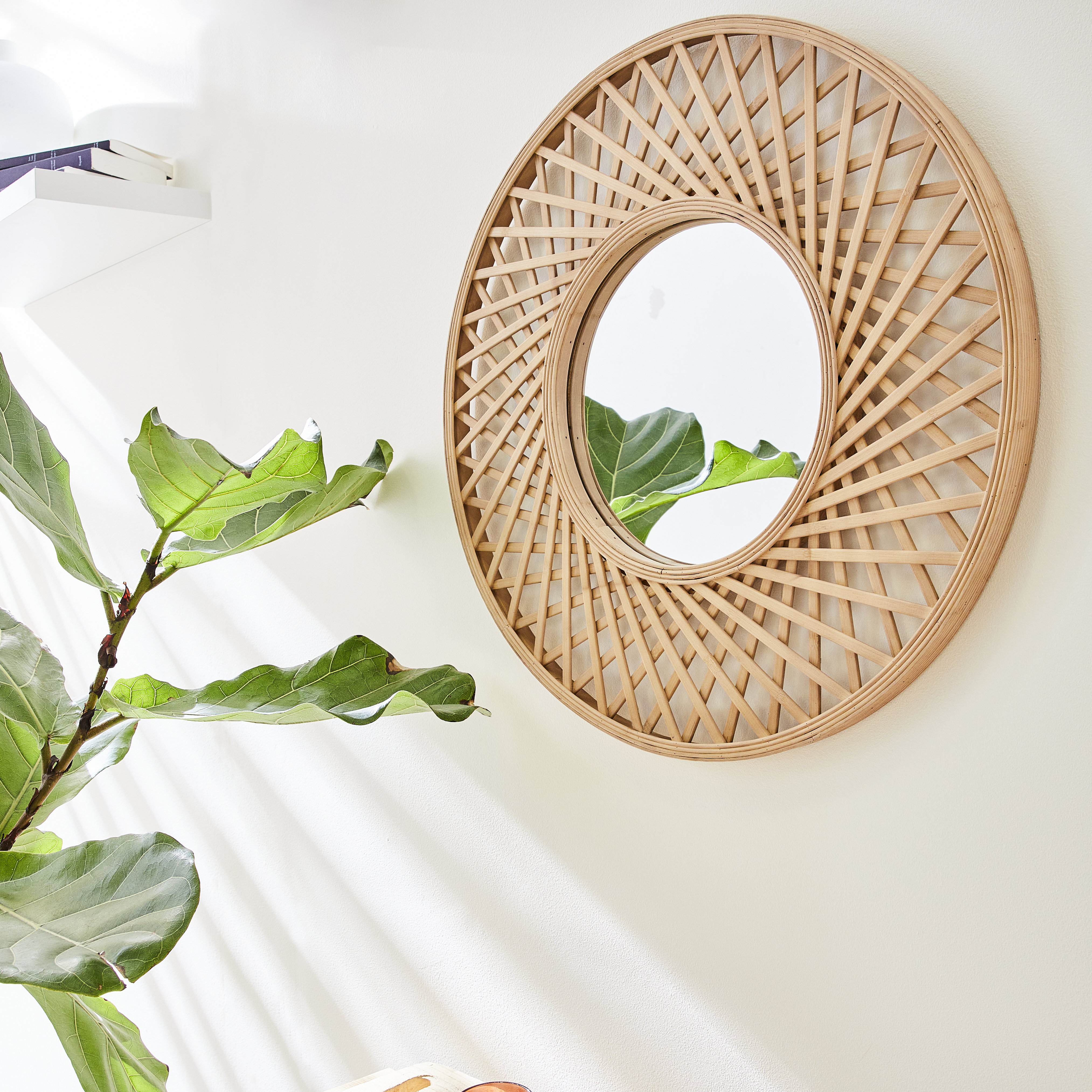 Espejo enmarcado de pared redondo Rosace bambú natural mate INSPIRE de 60 cm de diámetro - 5