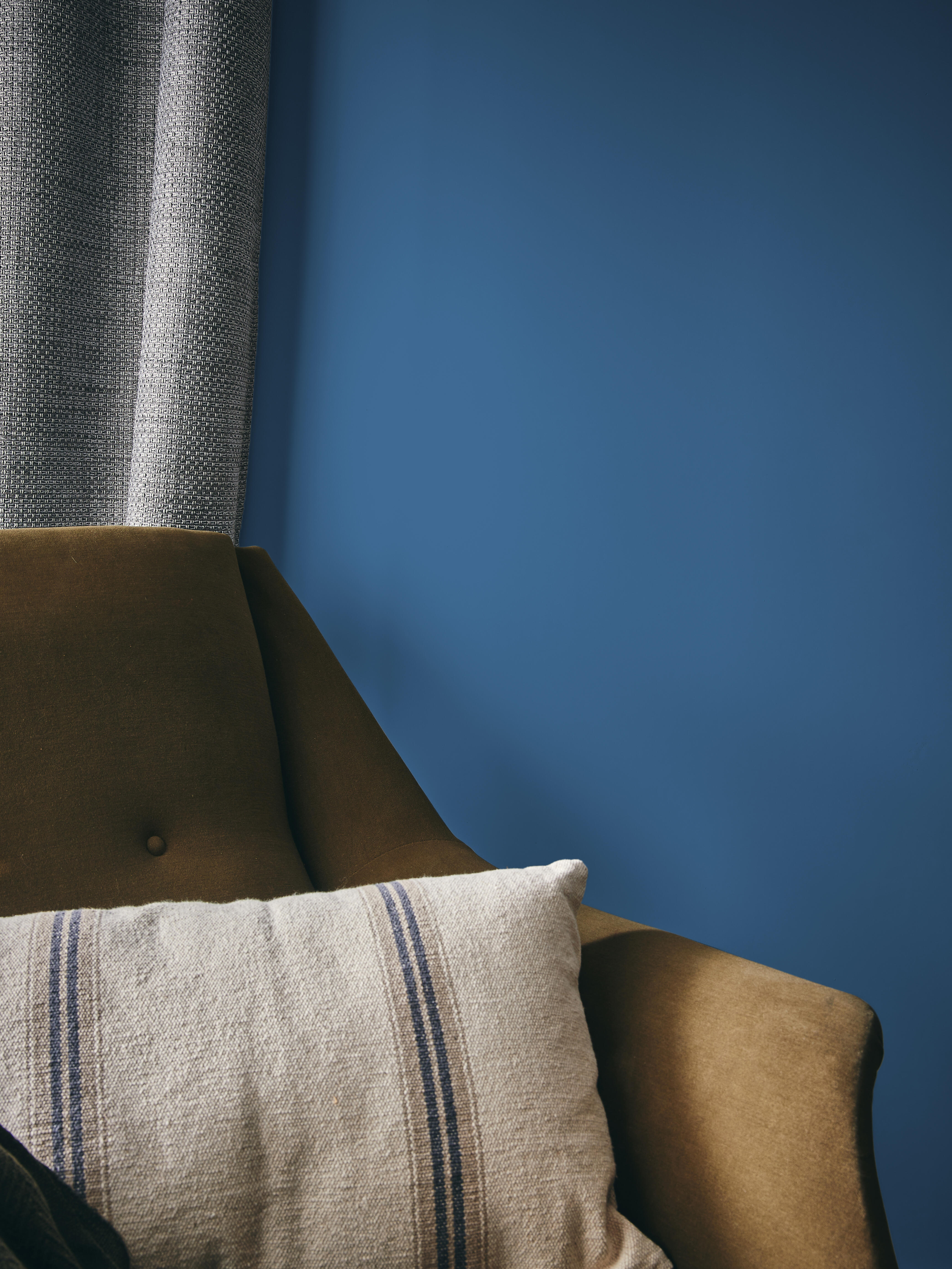 Pintura de interior ultralavable LUXENS color sloop 2 mate 2.5L para paredes y techos - 5