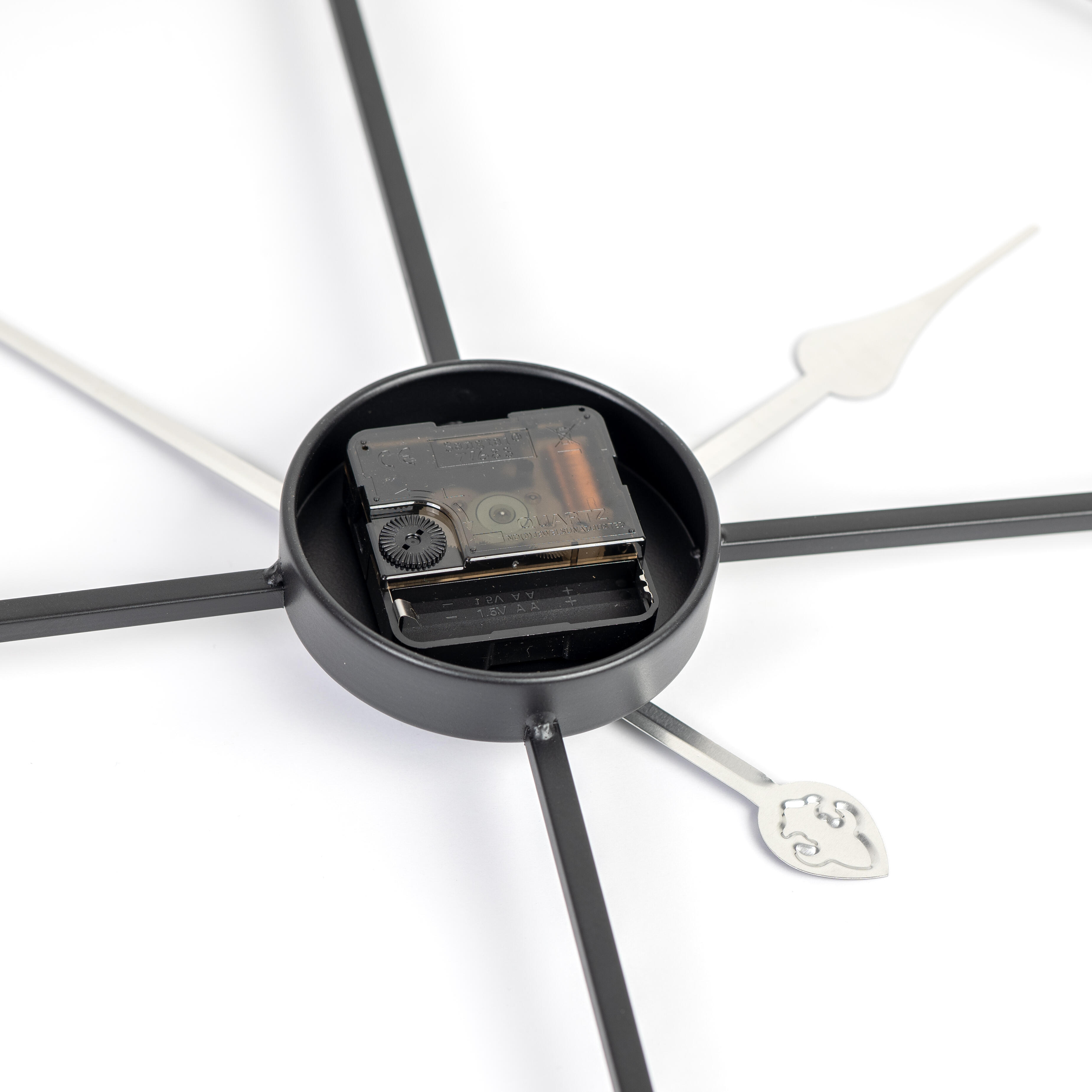 Reloj de pared ovalado Clásico metal negro de 80 cm - 9