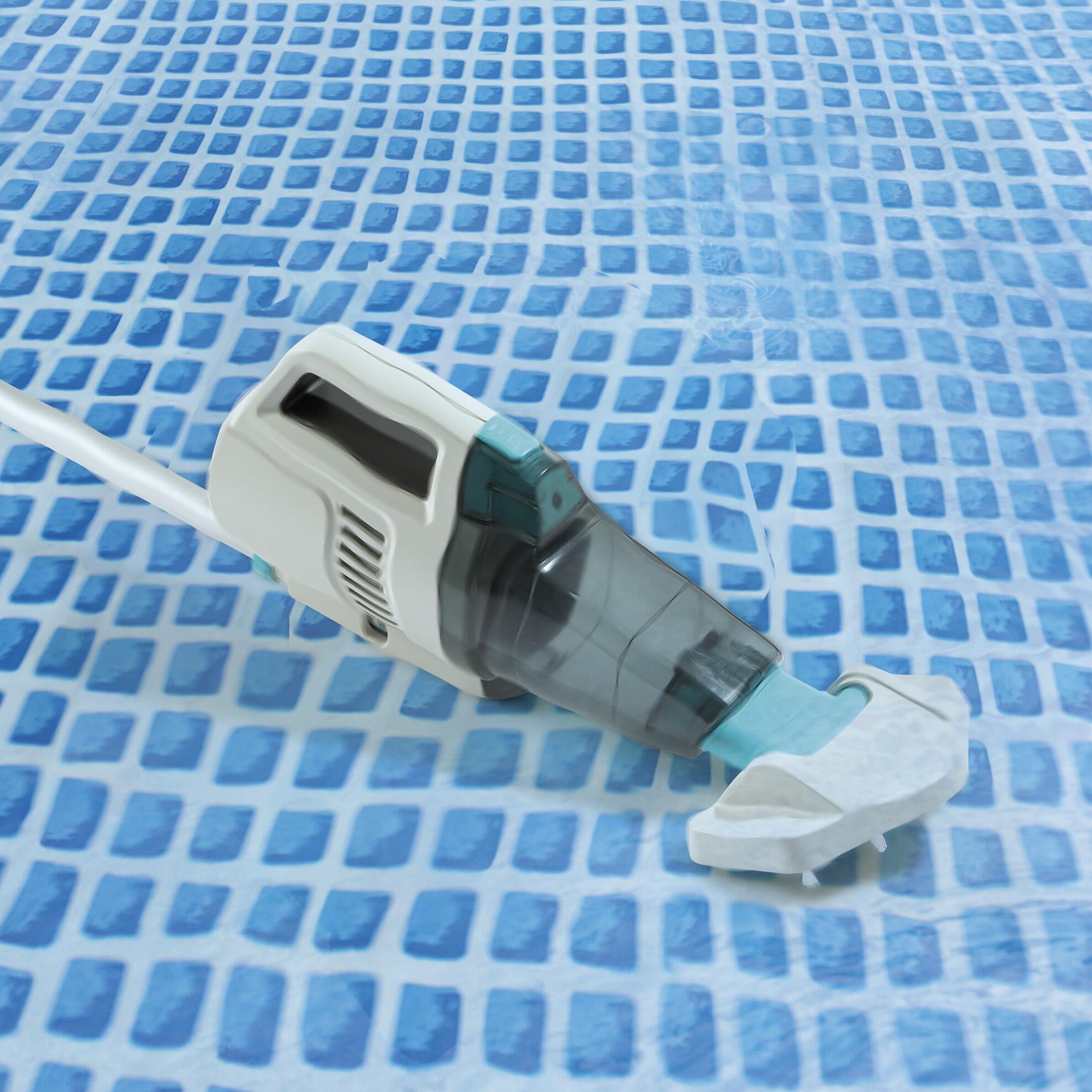 Limpiafondos a batería INTEX Aspiradora Manual Recargable para fondo y escalera con autonomía de 90 min - 12