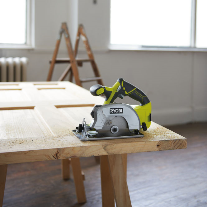 Scie circulaire sans fil RYOBI ONE+ RWSL1801M 18V, sans batterie - 10