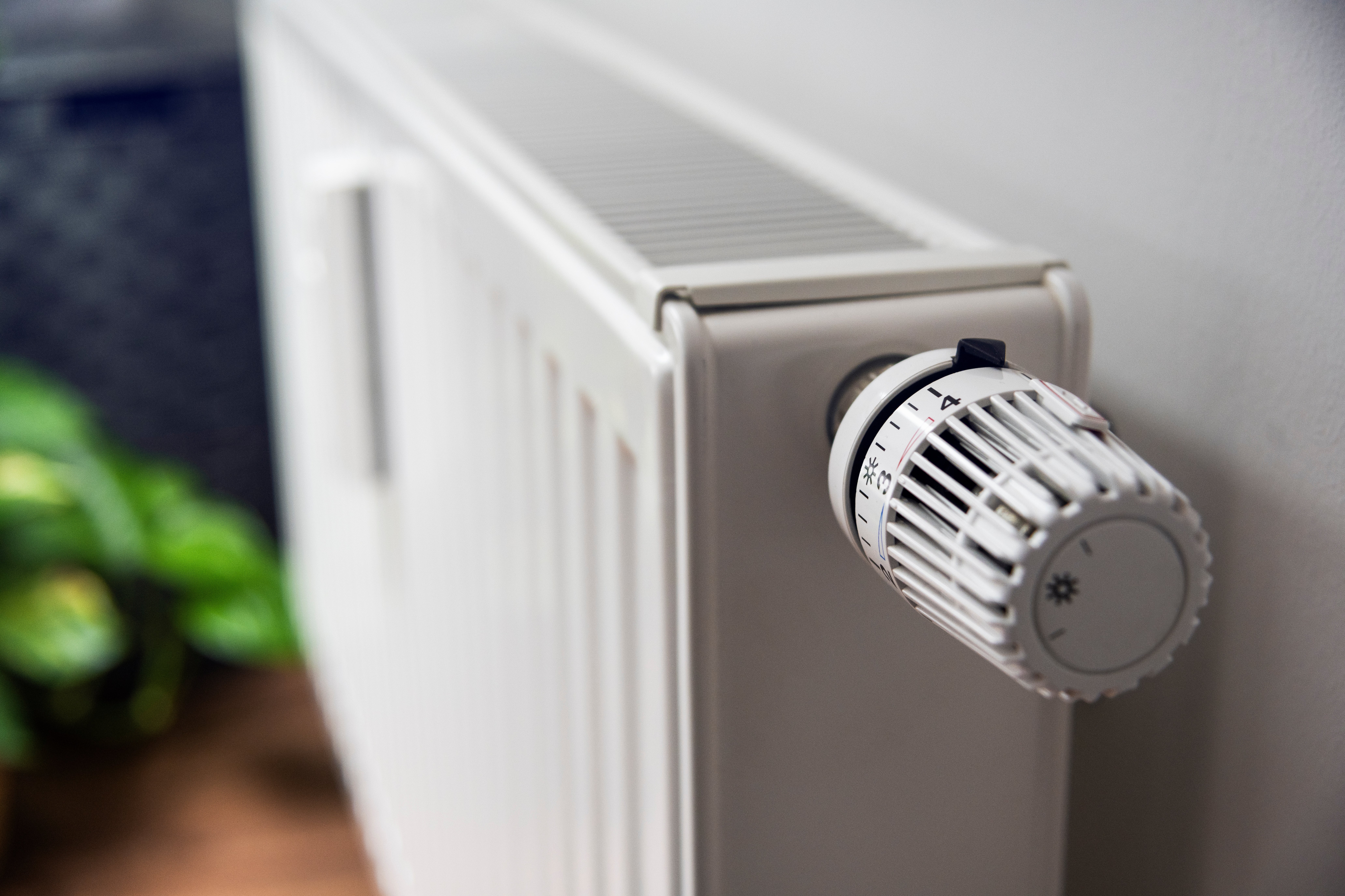 Valvole termostatiche su vecchi termosifoni: come comportarsi