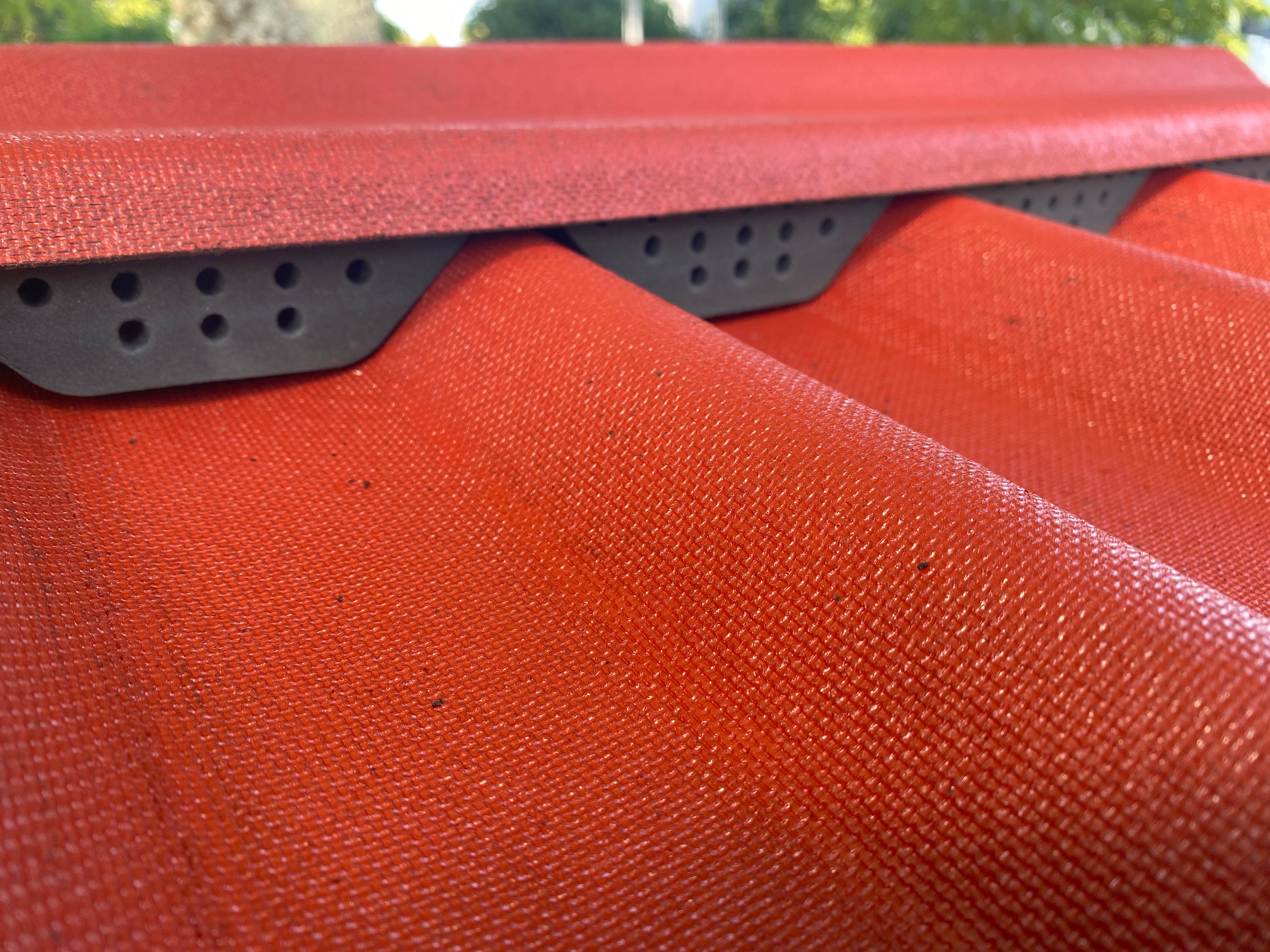 closoir sur plaque rouge - 6