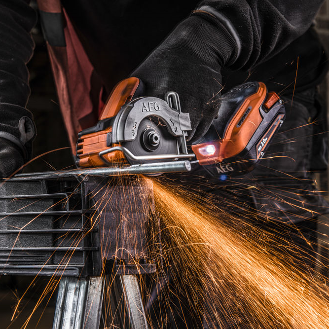 Scie circulaire sans fil brushless AEG Subcompact BMMS18SBL-0 18V, sans batterie - 4