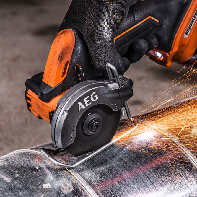 Scie circulaire sans fil brushless AEG Subcompact BMMS18SBL-0 18V, sans batterie - 9