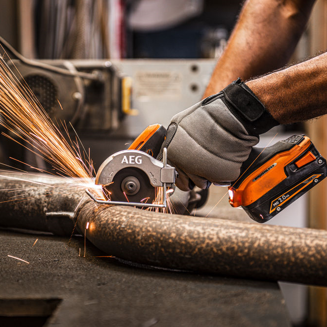 Scie circulaire sans fil brushless AEG Subcompact BMMS18SBL-0 18V, sans batterie - 10