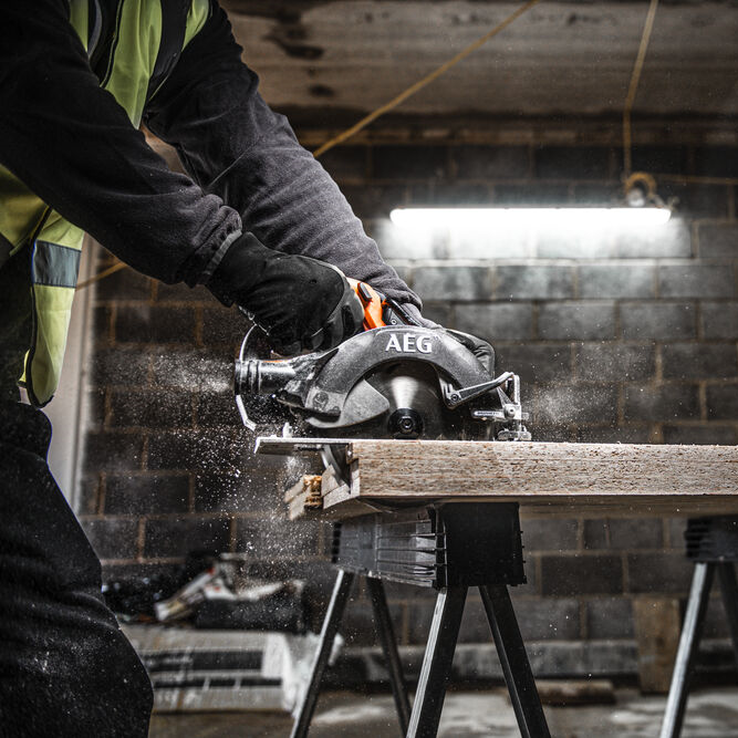 Scie circulaire sans fil AEG POWERTOOLS BKS18BL2-0, 0 batterie - 4