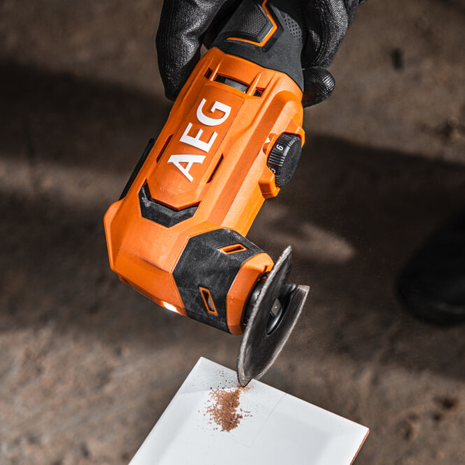 MULTITOOL SANS FIL 18 V AEG Bmt18-0 - 9