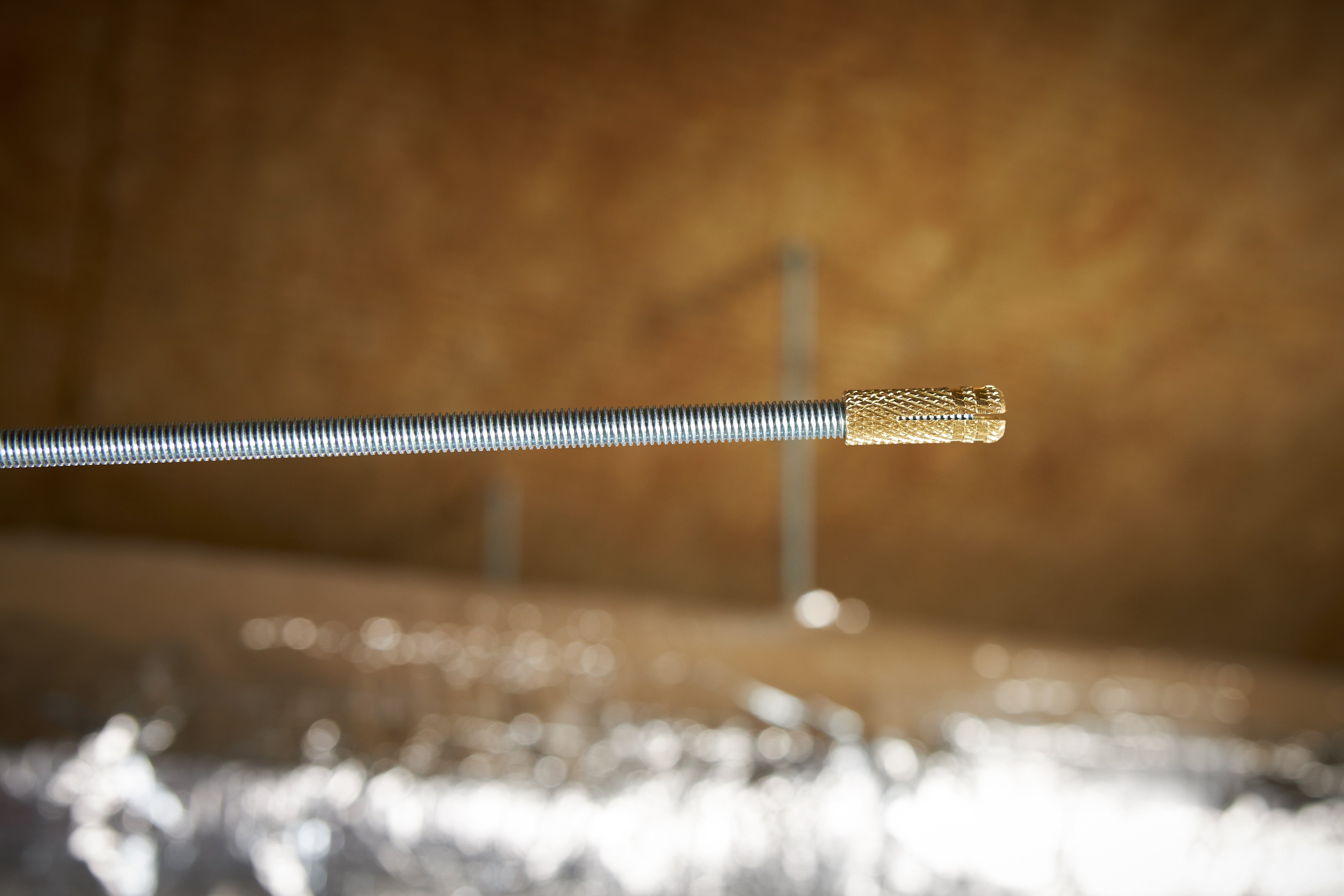 Fixer facilement une cheville laiton - 1