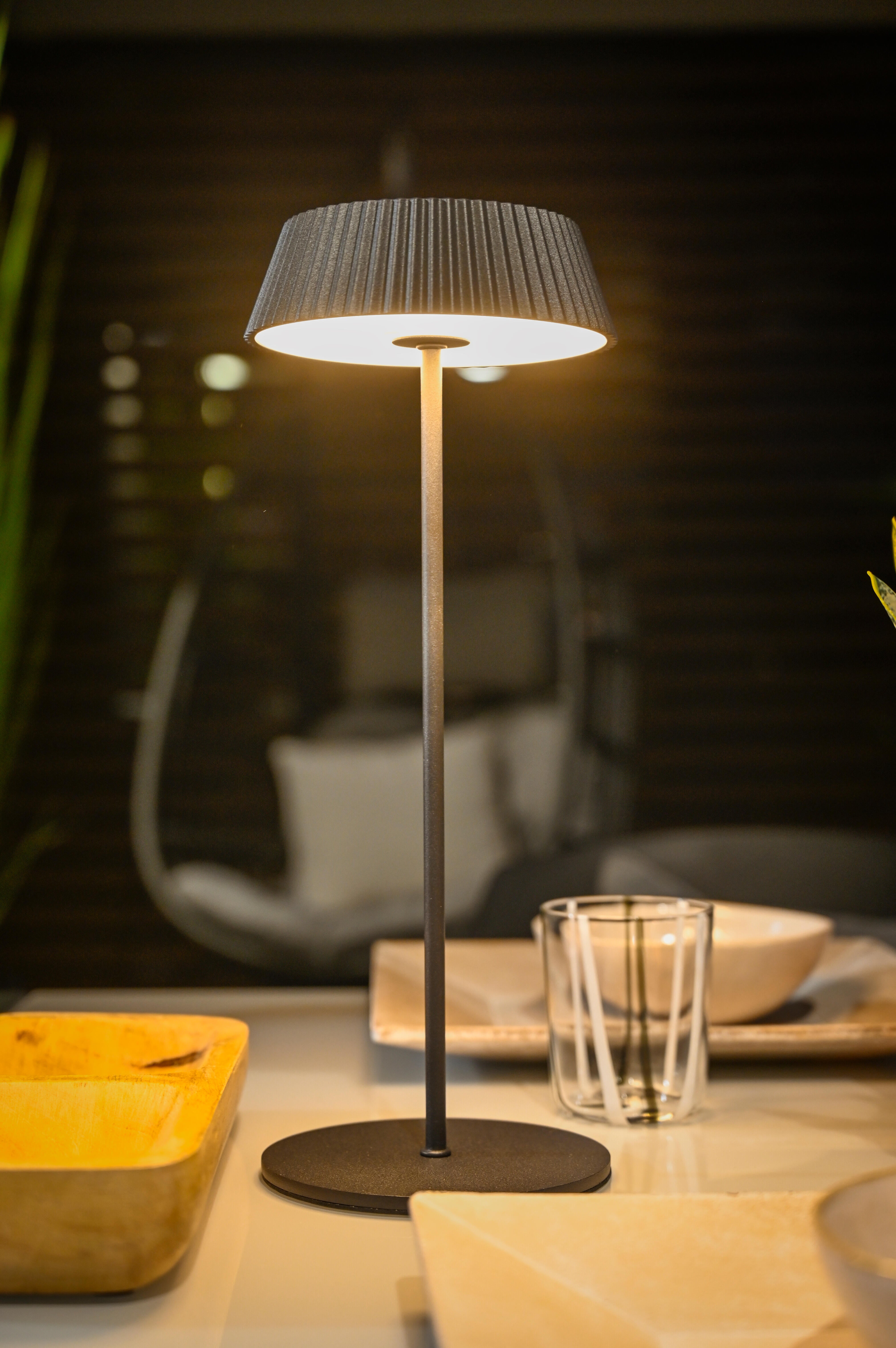 Sobremesa exterior relax led 2w 3000k usb negro