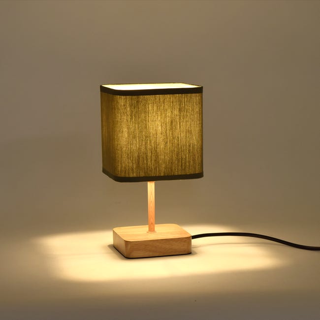 Lampe en bois tourné - : Brocante et objet Lampe en bois tourné - : Brocante et objet