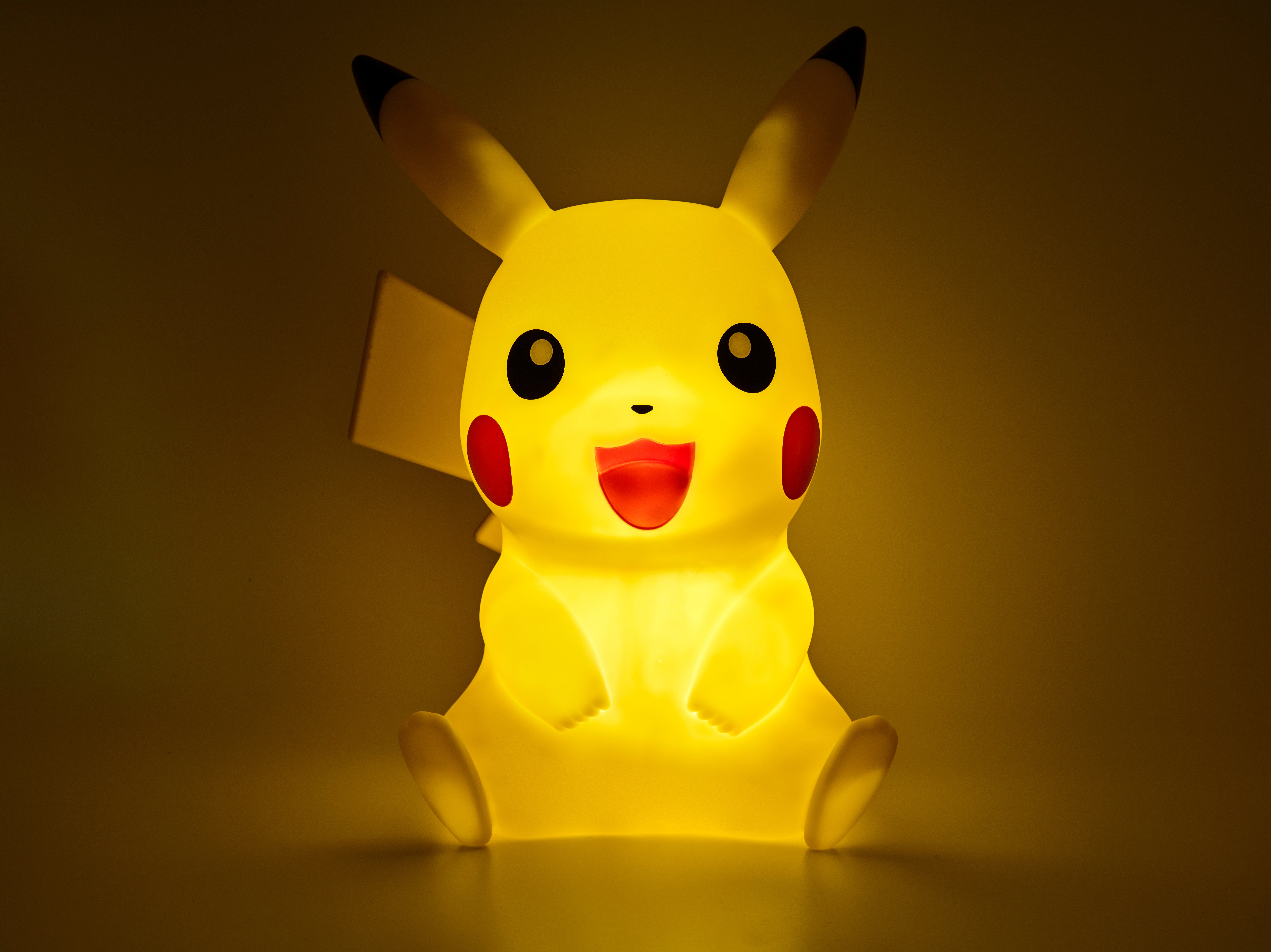 Poster Pokémon Pikachu Lumineux – Décoration Murale 30 X 45 Cm – Impression Toile Moderne