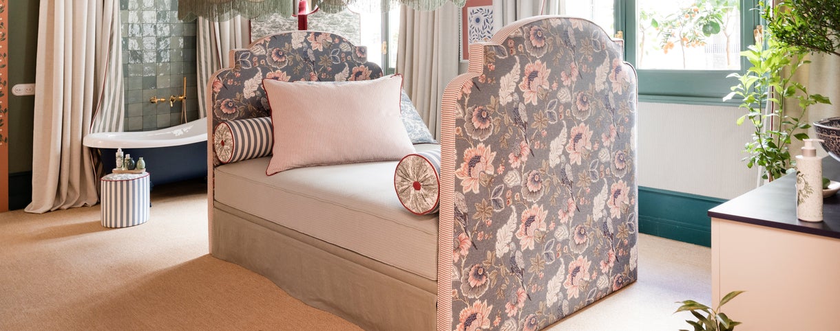 Transforma tu habitación con este papel pintado floral de Leroy Merlin: un  espacio único