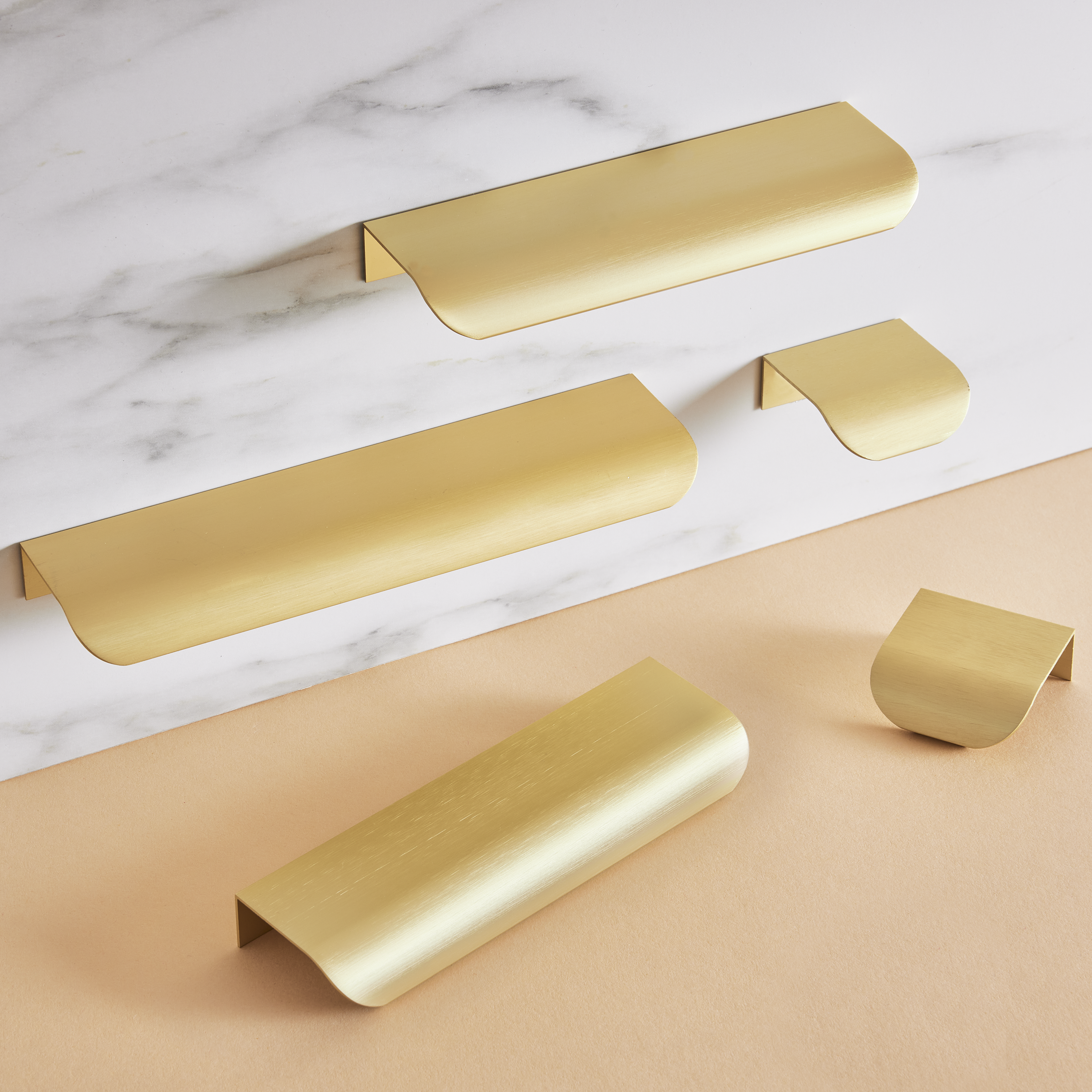 Puxador para móvel asa alumínio escovado dourado 96 mm Inspire Oslo - 6