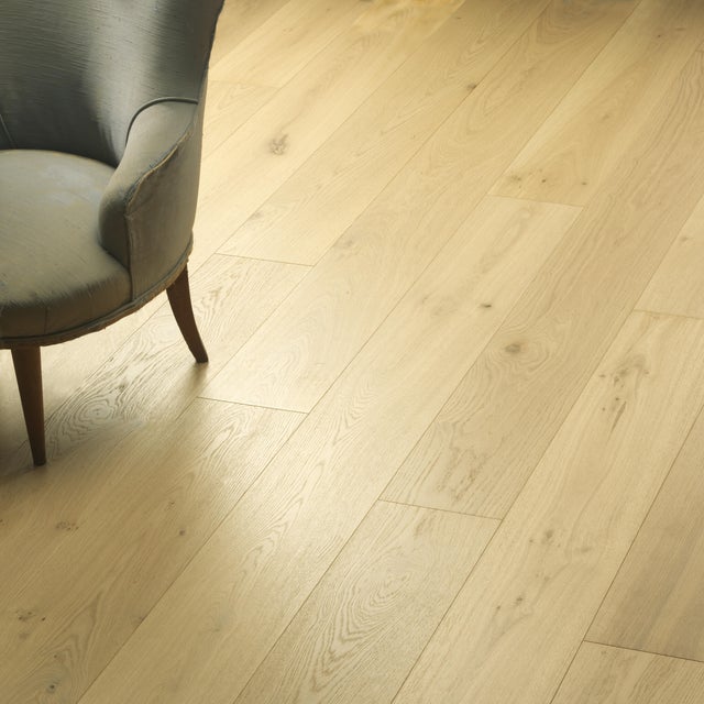 Parquet multistrato 1S in rovere naturale spazzolato natura sp. 14/3 mm 2.58 m²