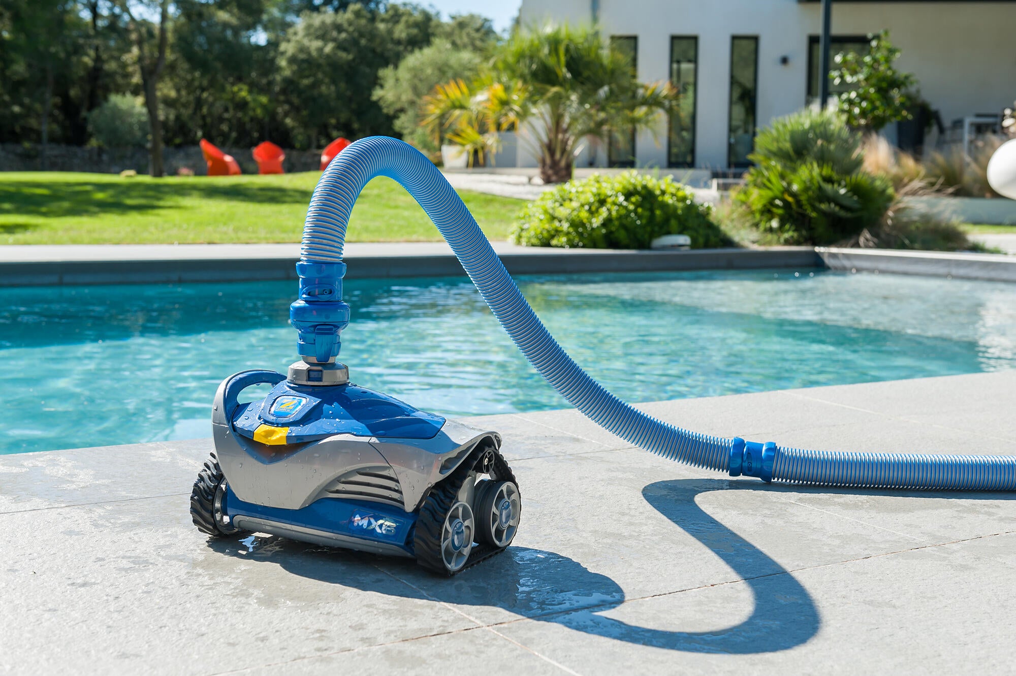Robot de piscine hydraulique à aspiration ZODIAC MX6 - 10