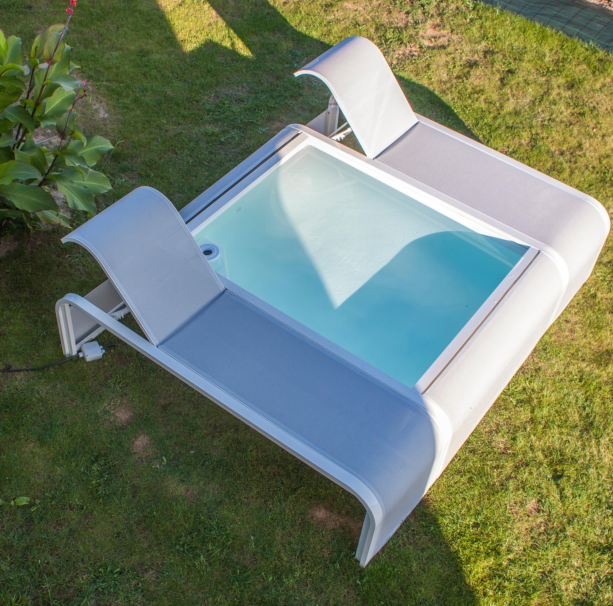 Piscina elevada de acero blanco rectangular 2.82x2.19x0.6 m con depuradora de cartucho GRE - 3