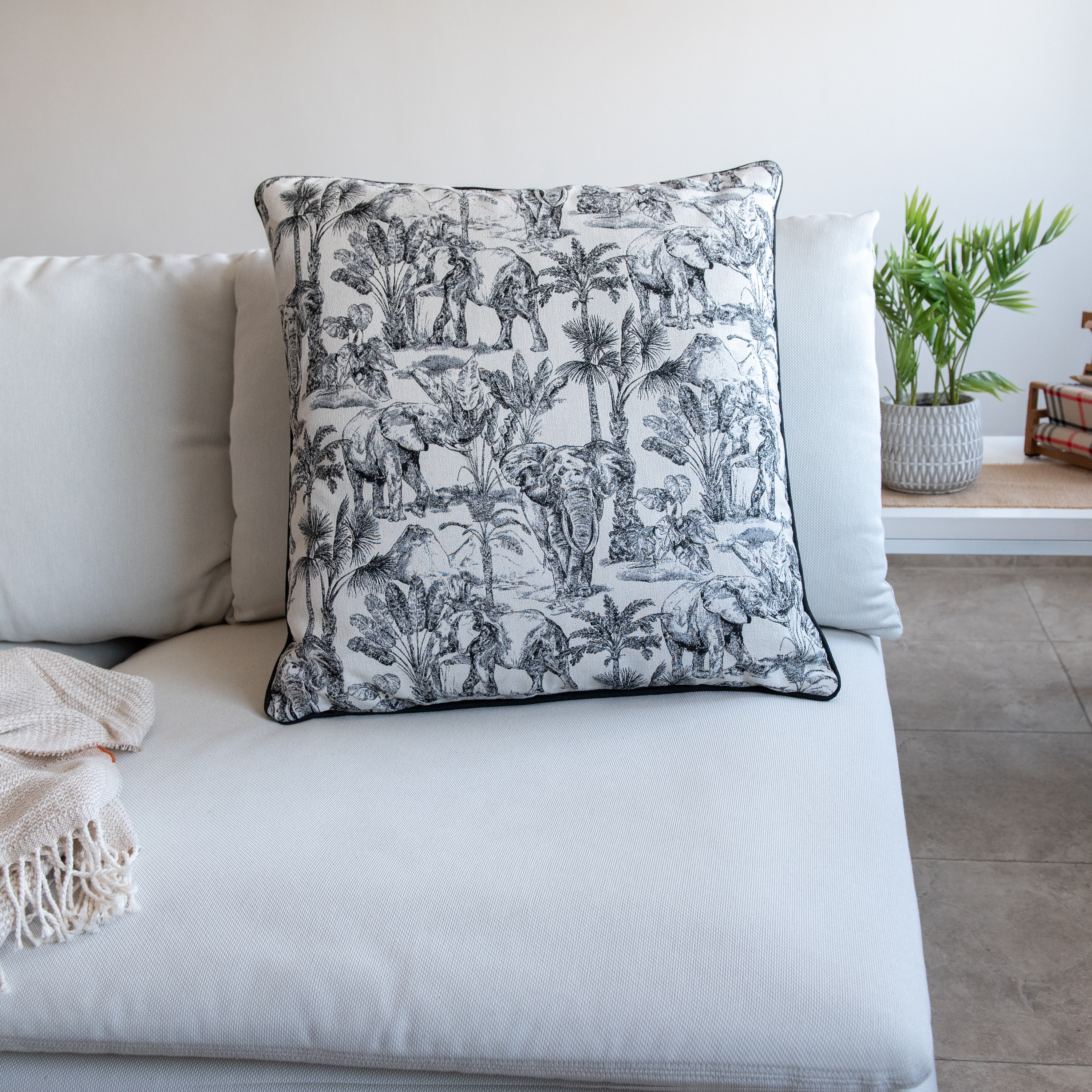 Coussin Jacquard éléphant, noir l.60 x H.60 cm - 5