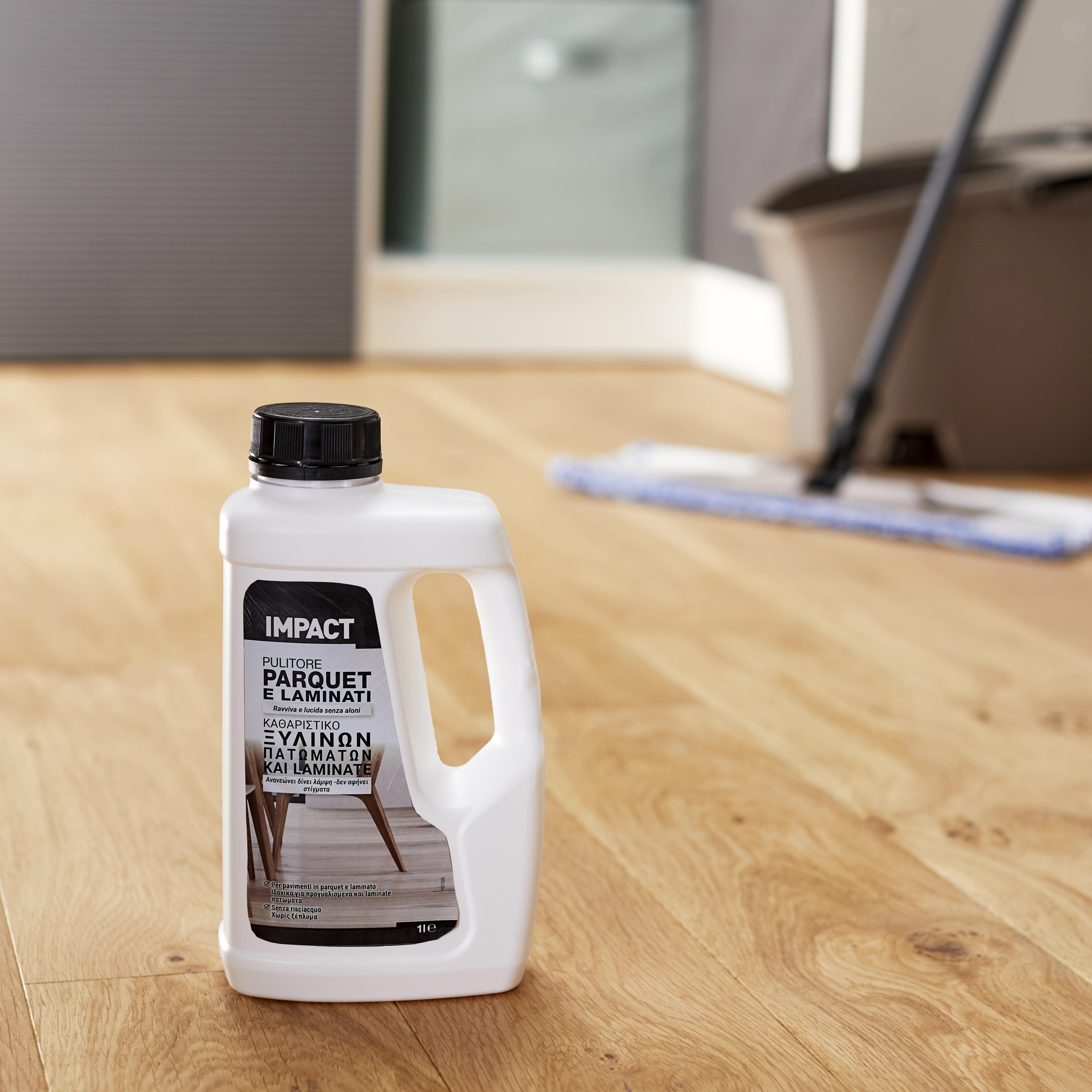 Detergente IMPACT Pulitori per parquet e laminati liquido 1 L - 2