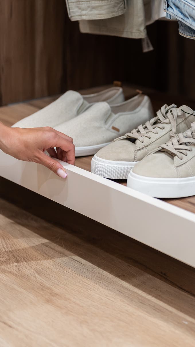 Detalle balda extraíble como zapatero