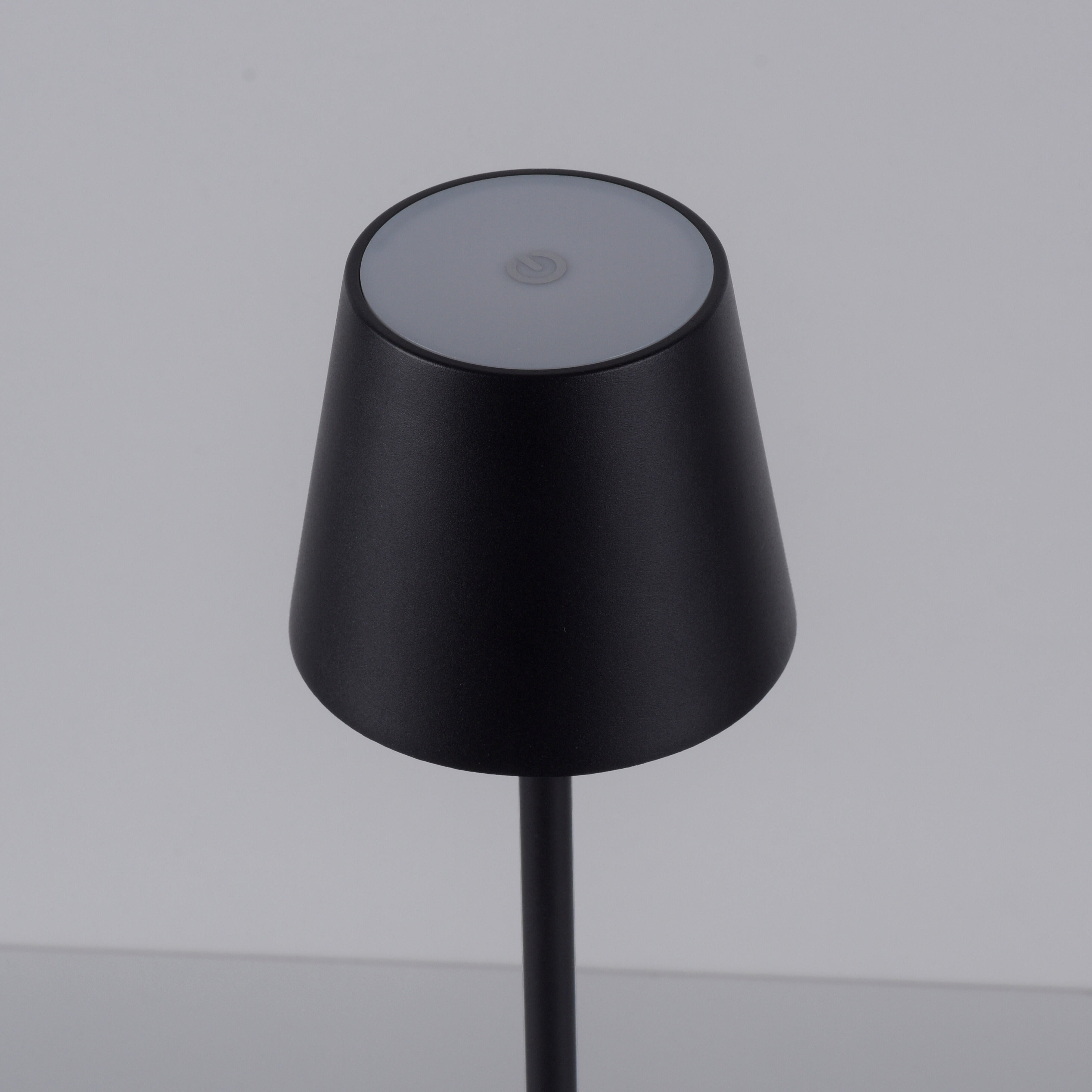 Lámpara de mesa sin cable táctil LED Euria JUST LIGHT con estructura de aluminio negro pantalla negra de aluminio luz cálida 3000K alimentación a red - 7