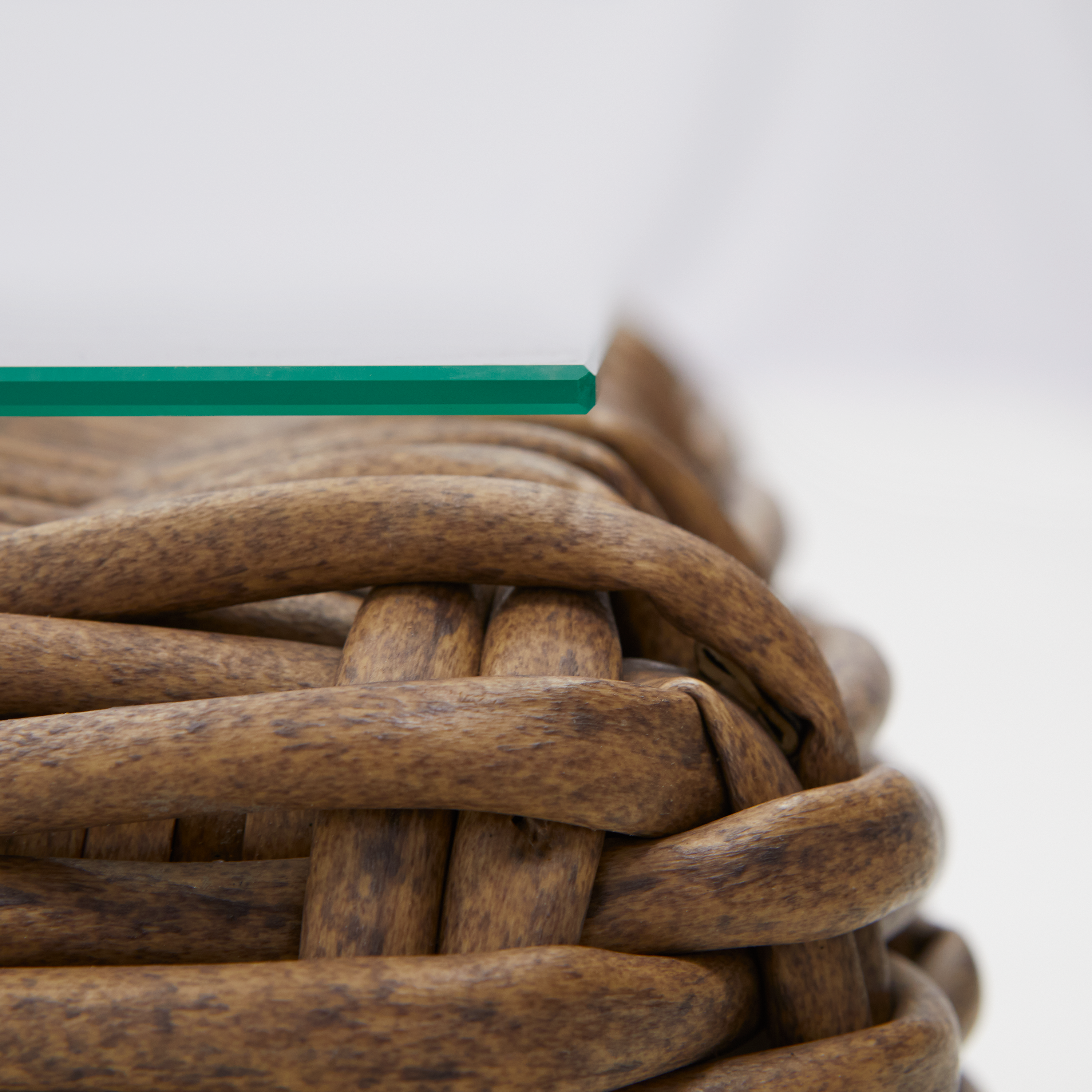 Table basse en aluminium et résine tressée Ayamo NATERIAL - 6