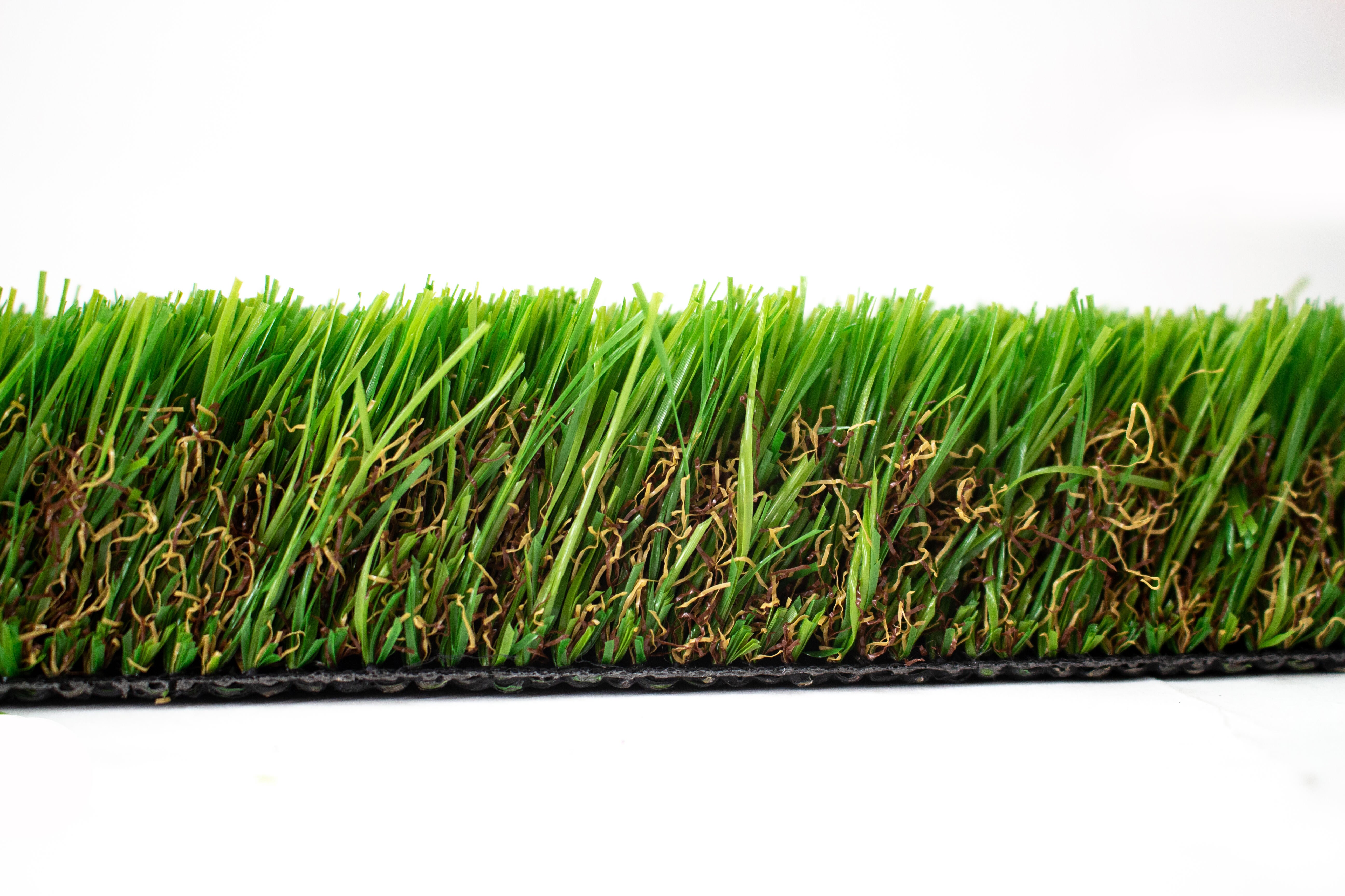 Rolo de relva artificial XAMANEK CALPE 45MM 2X5M 25200 pontadas m2 e 11000 DTex - 11