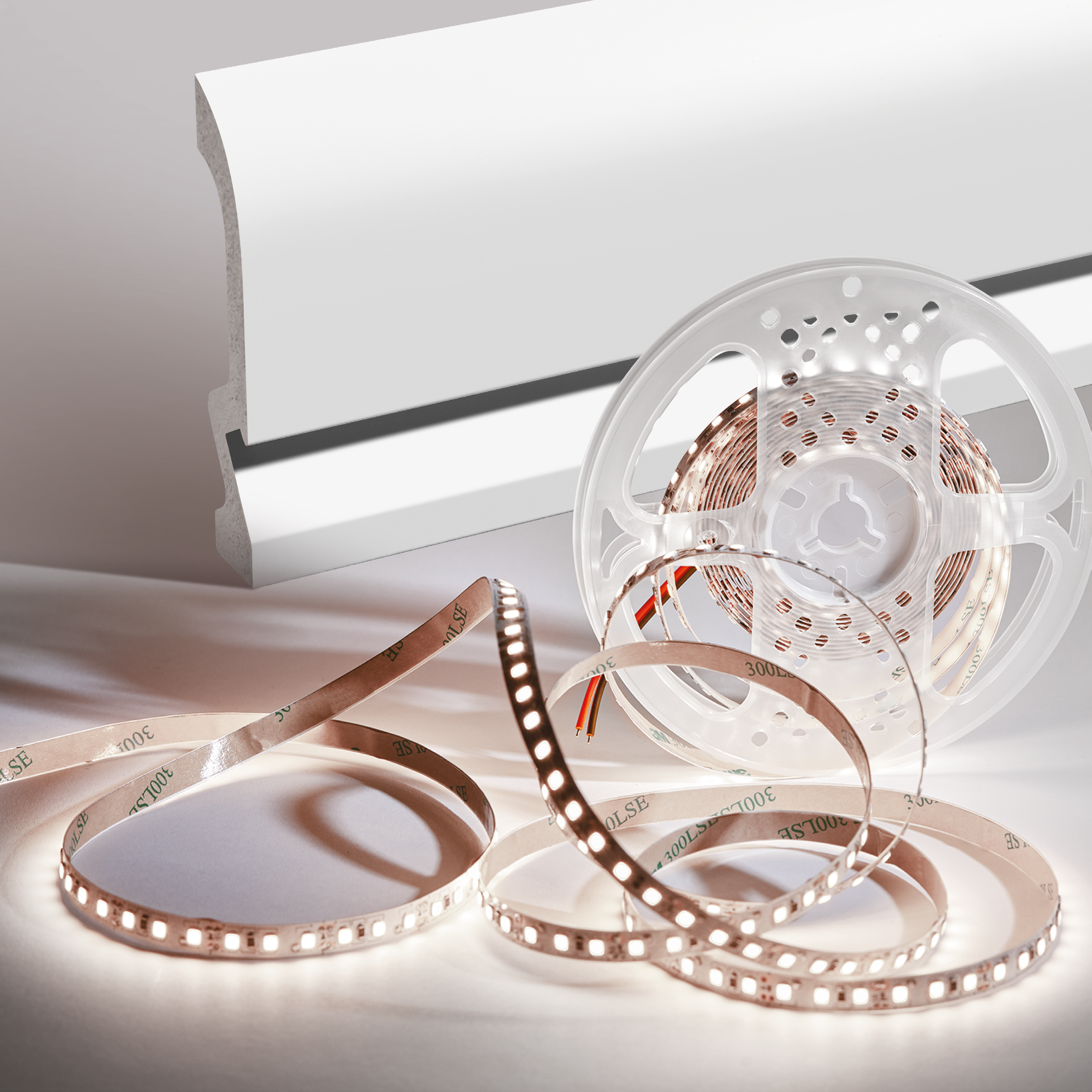 Listwa przypodłogowa XPS LED S  9.8 cm Biała Cezar - 6