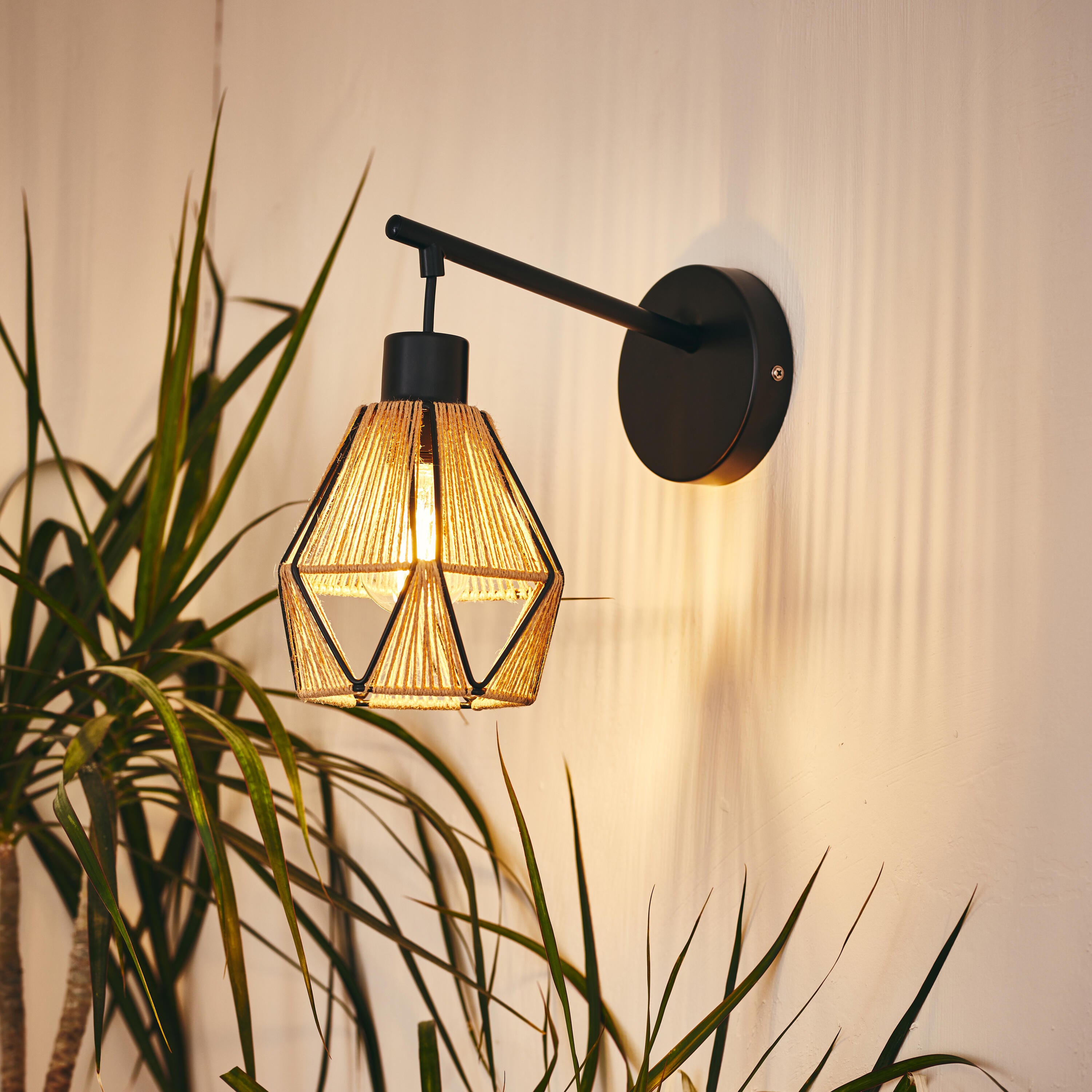 Kinkiet Pyros czarny raffia E27 Inspire - 5